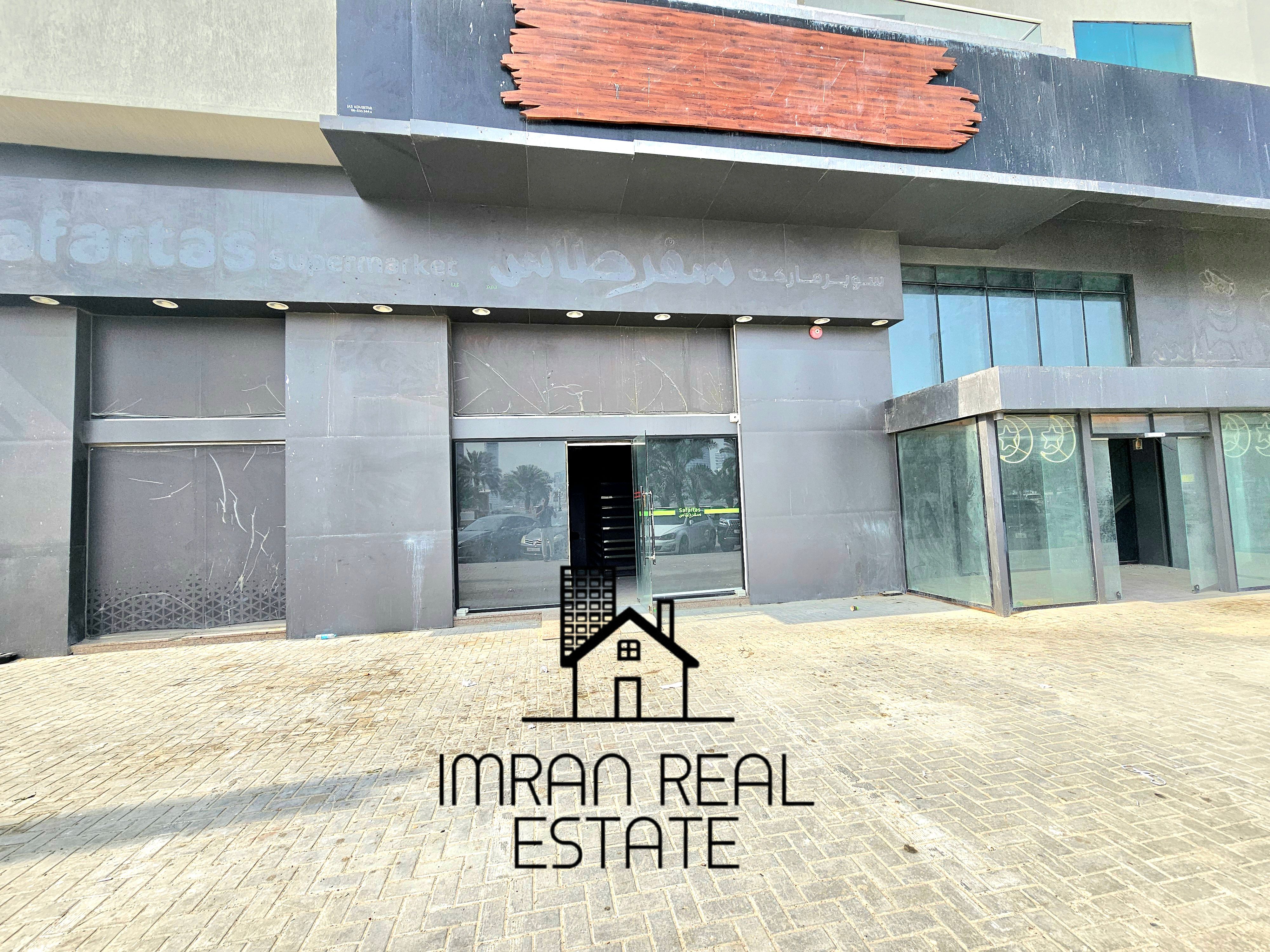 EXCEPTIONAL BUSINESS OPPORTUNITY | 8,000 SQFT RETAIL SPACE | WATERFRONT LOCATION