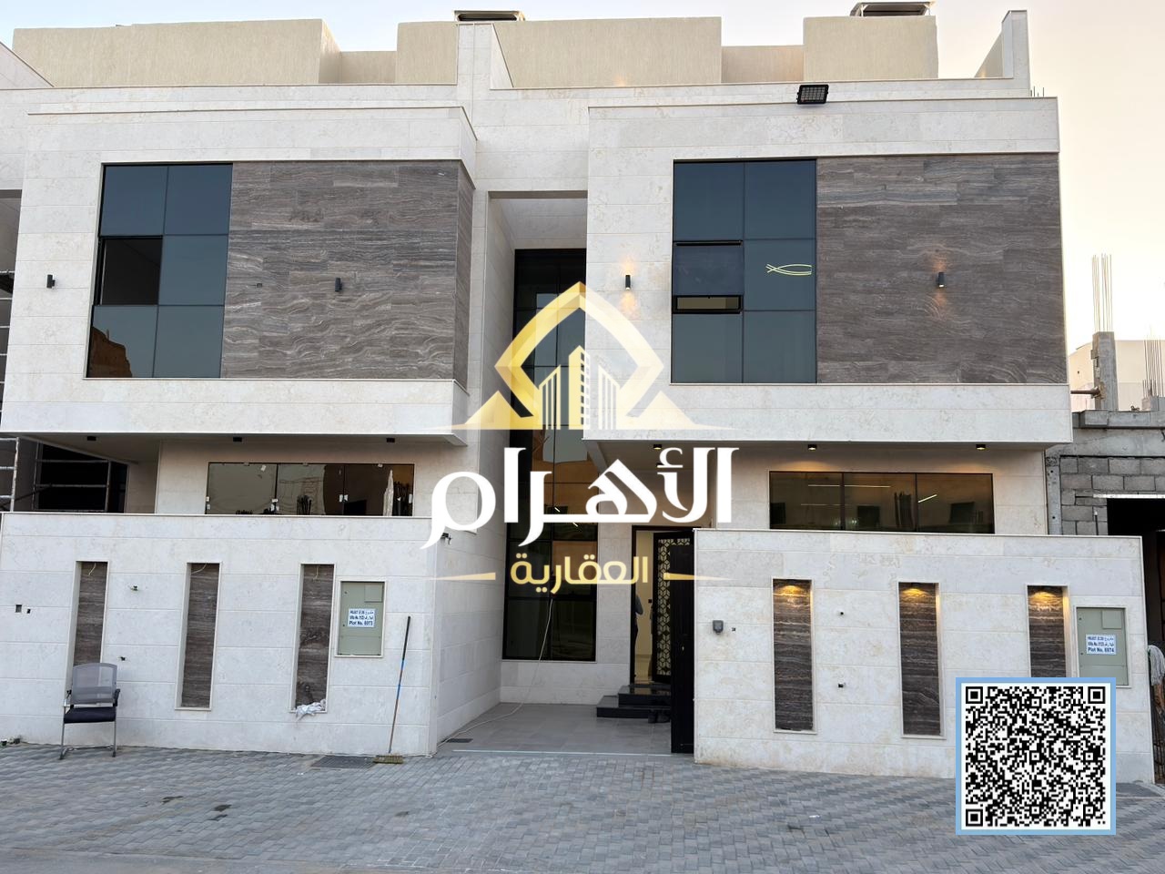 Villa for sale in Ajman at a bargain price including registration fees. Excellent location. Freehold ownership for life for all nationalities with ban