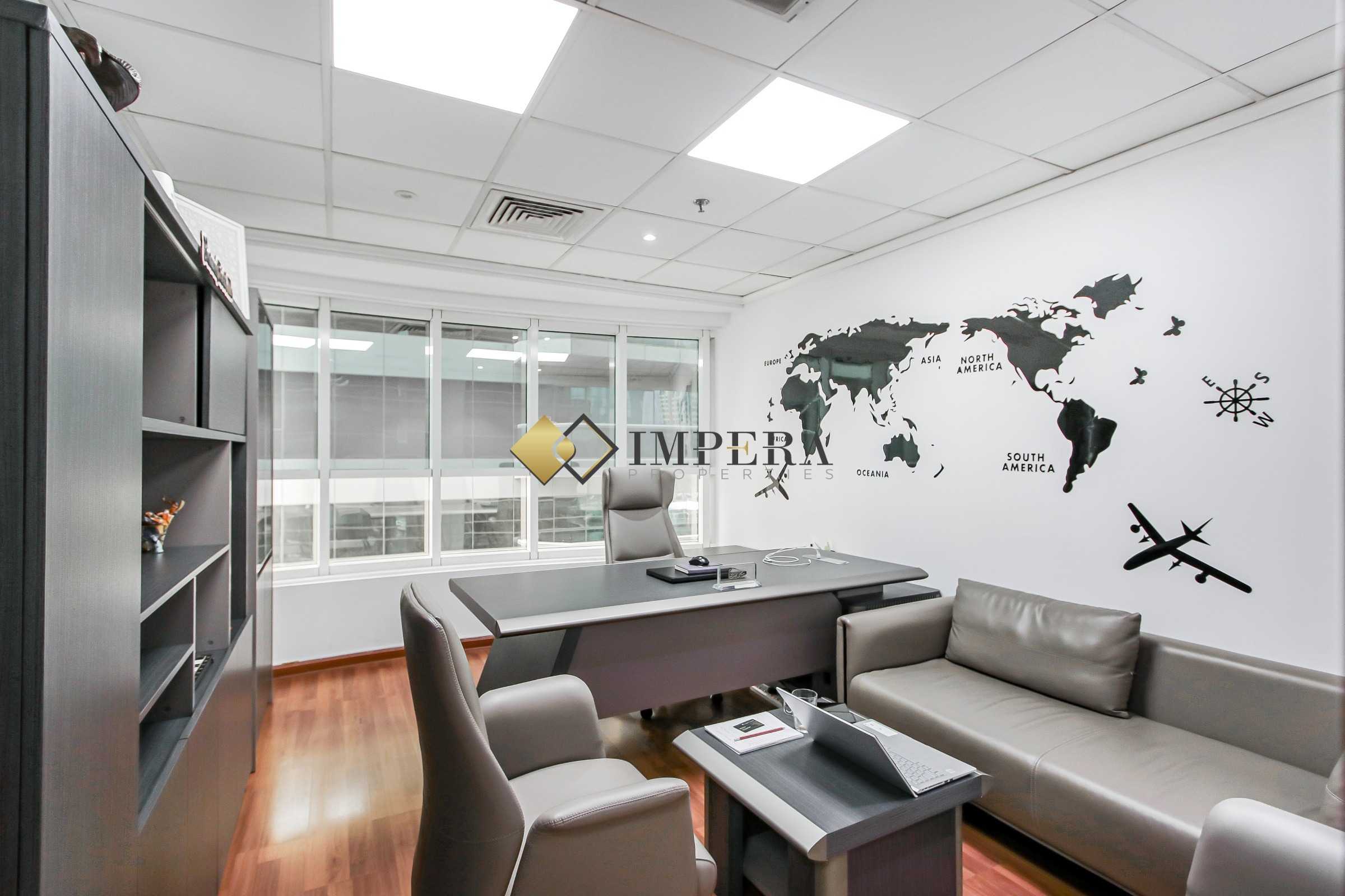 PRIVATE | PARTITIONED | SHEIKH ZAYED ROAD | METRO