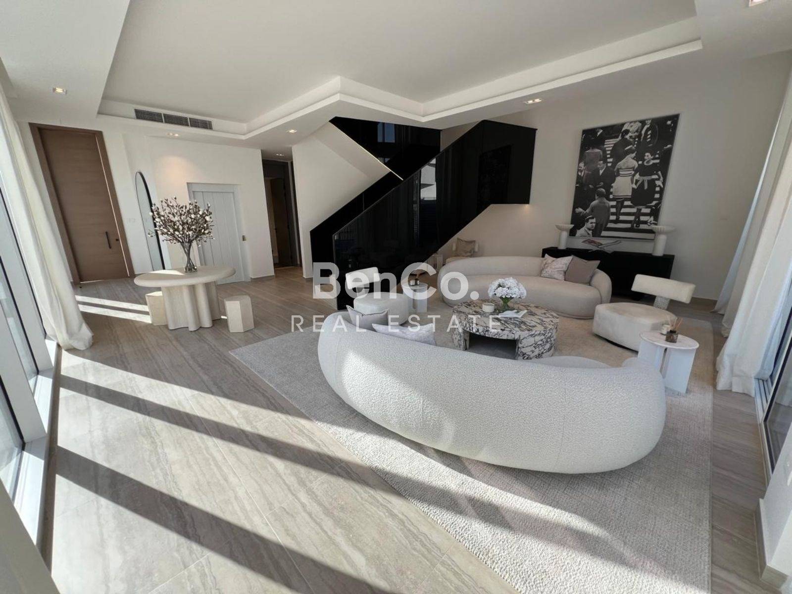 Elegant 4 Bedroom | Ready to Move | Prime Location