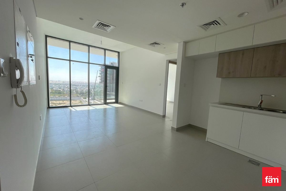 1 BR | POOL VIEW | UNFURNISHED
