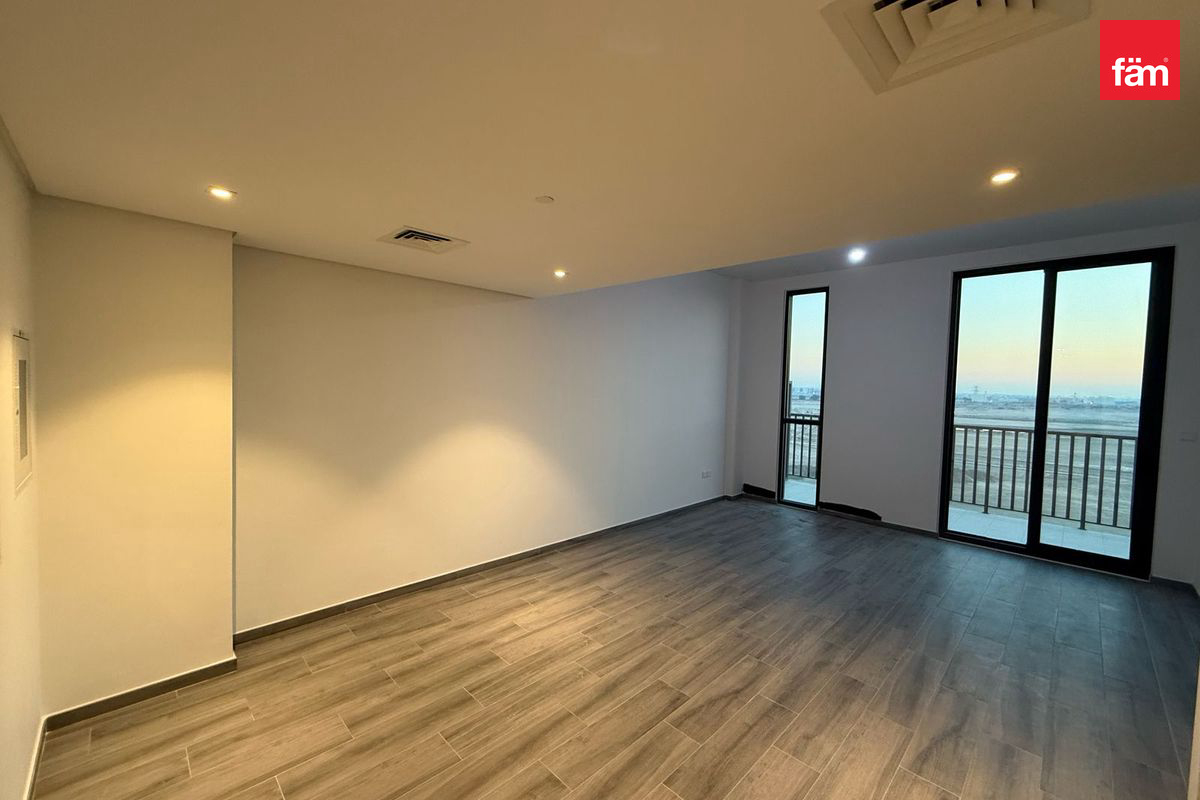 Vacant | Spacious | 4 Cheques | Unfurnished