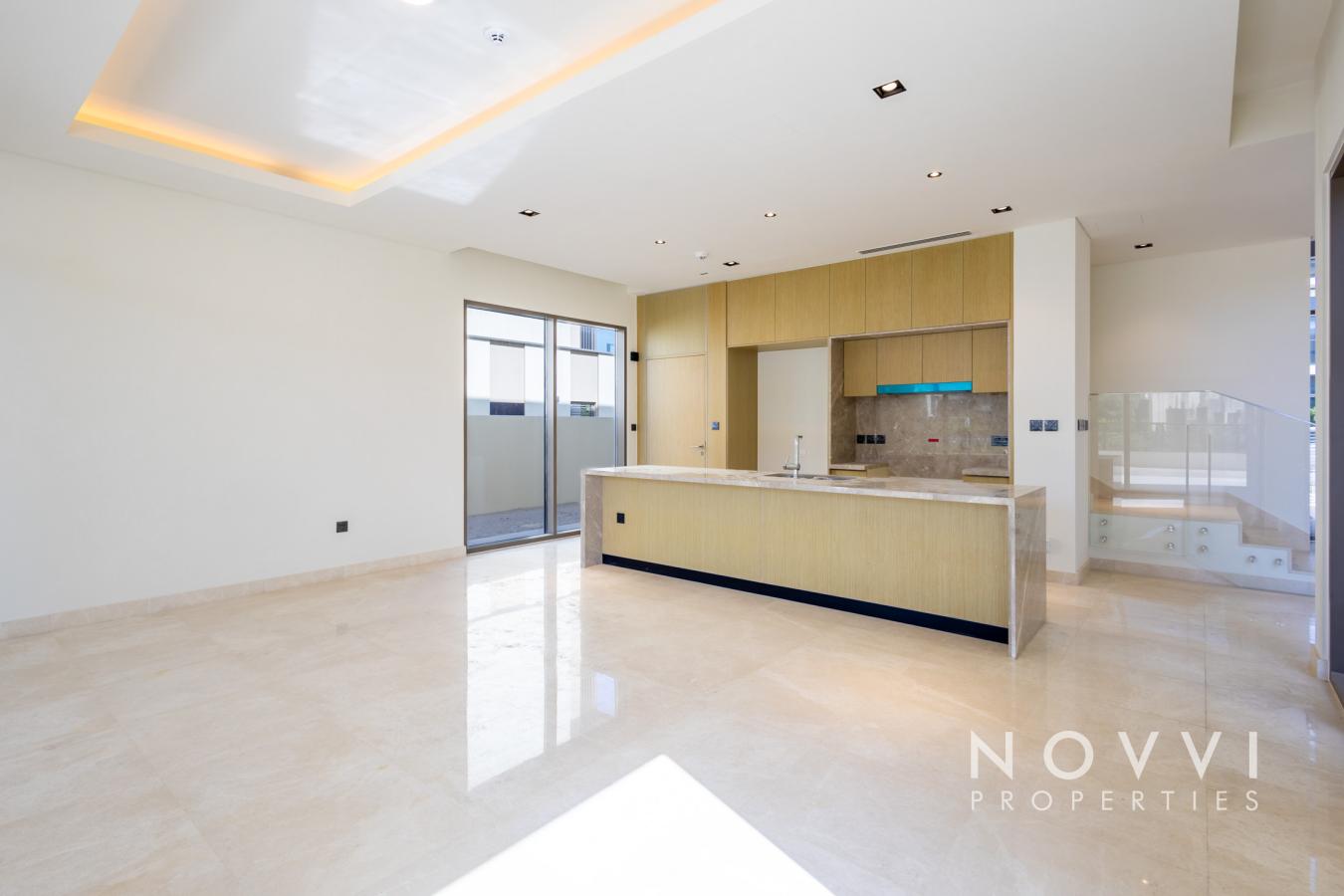 Roof Terrace | Brand New | Golf Course Community