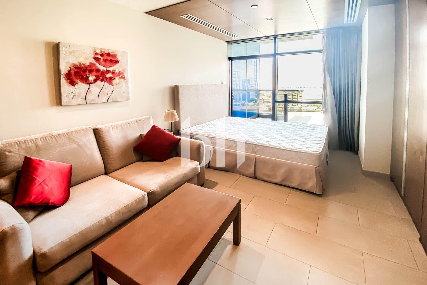 Vacant | High Floor | Lake View