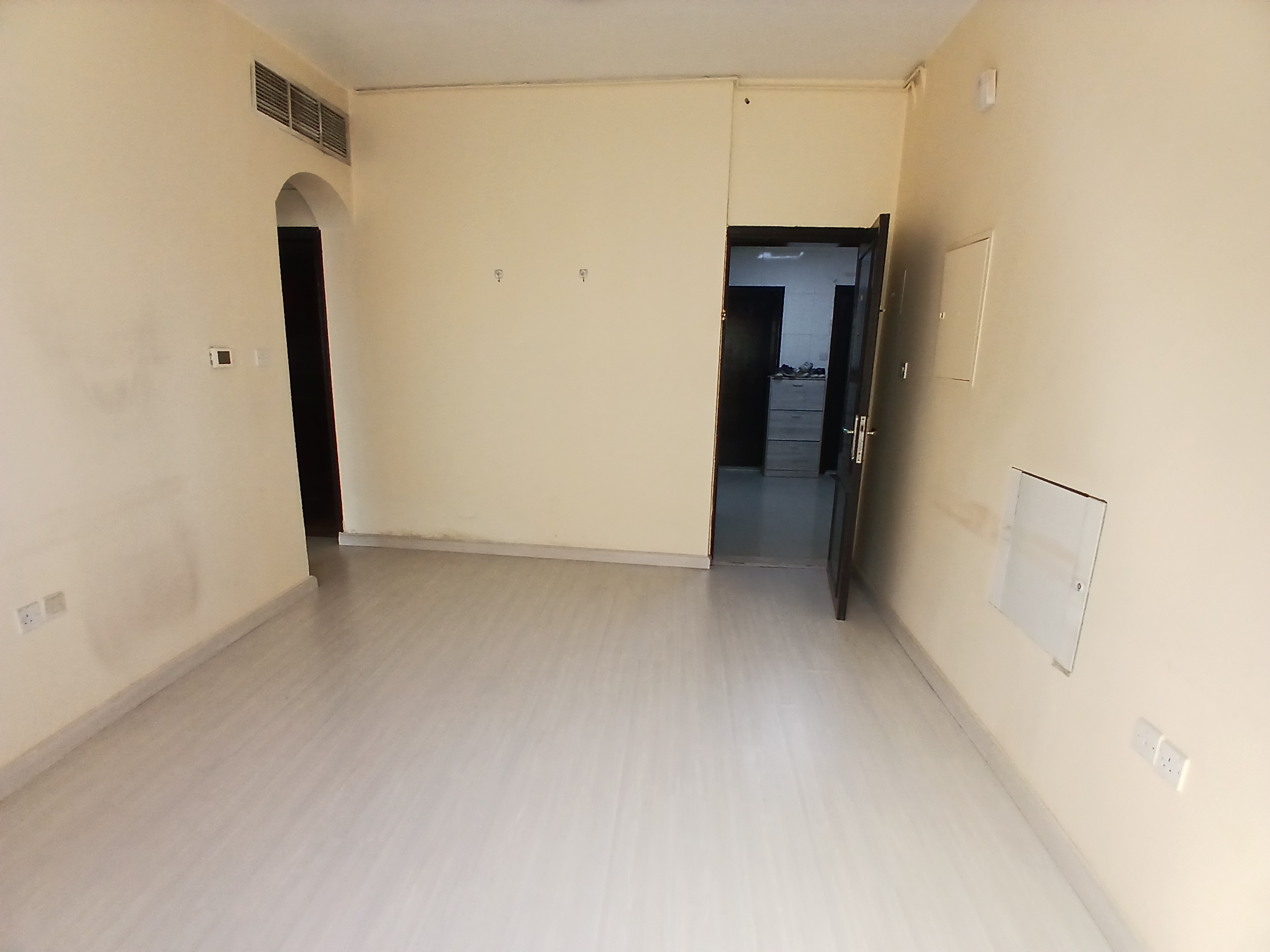 Lavish 1bhk fully family Building just rent 30k