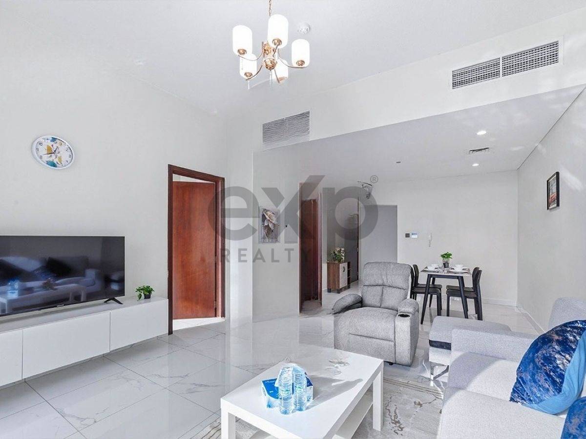 Mid Floor | 1BR with Private Terrace | Furnished