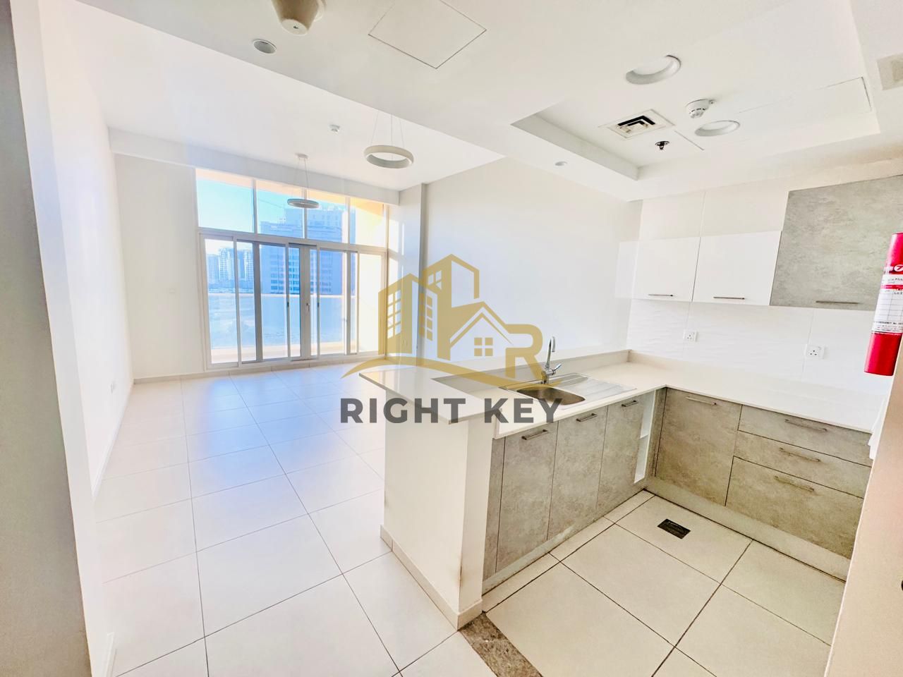 LUXURY / HIGHER FLOOR/1BHK /68K