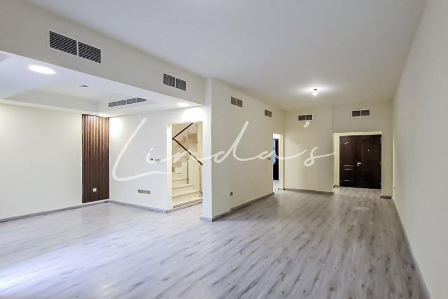 Spacious 3BR | Private Garden | Family Community