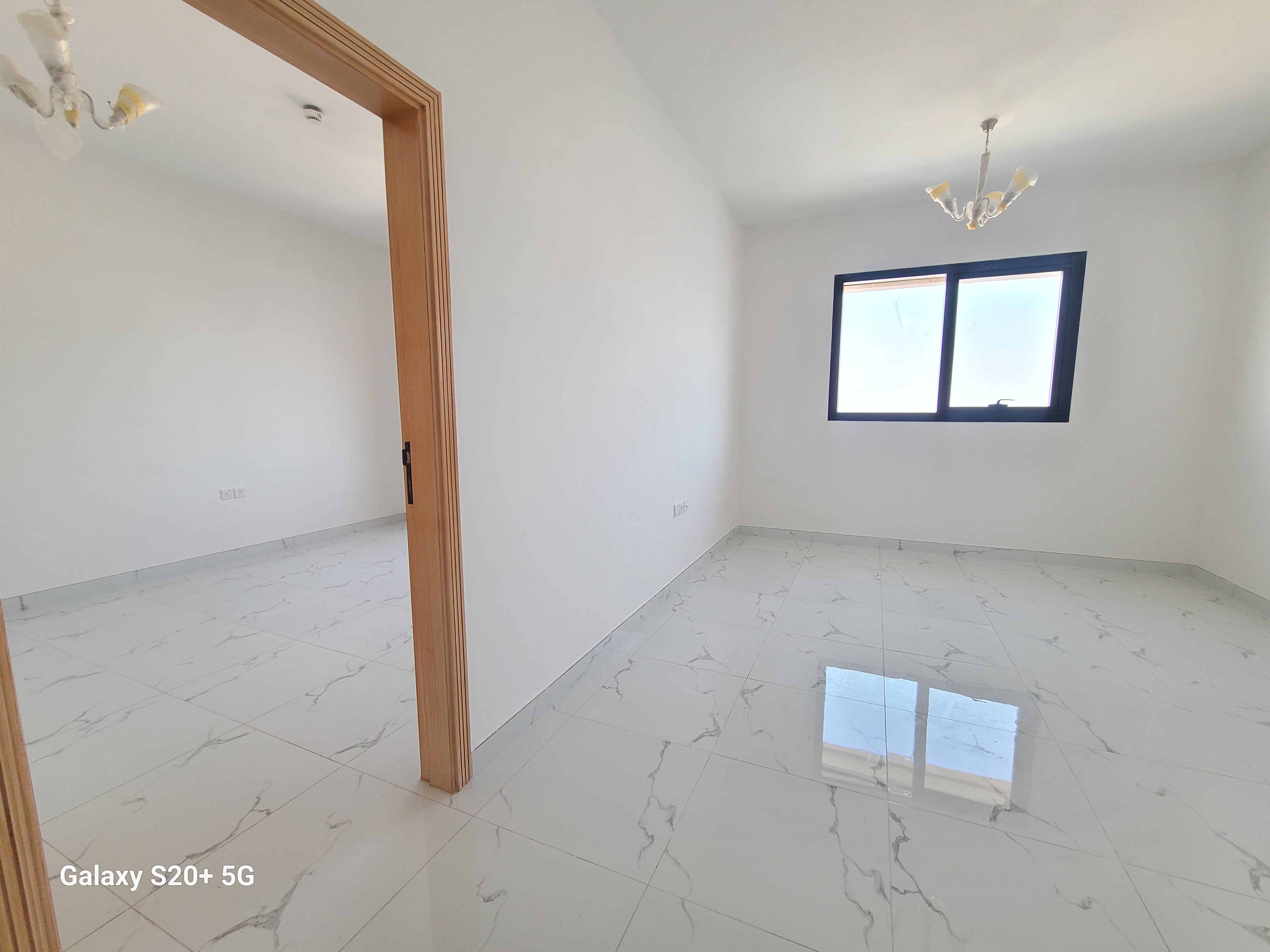 Brand new lavish 1bhk with balcony sarab community aljada