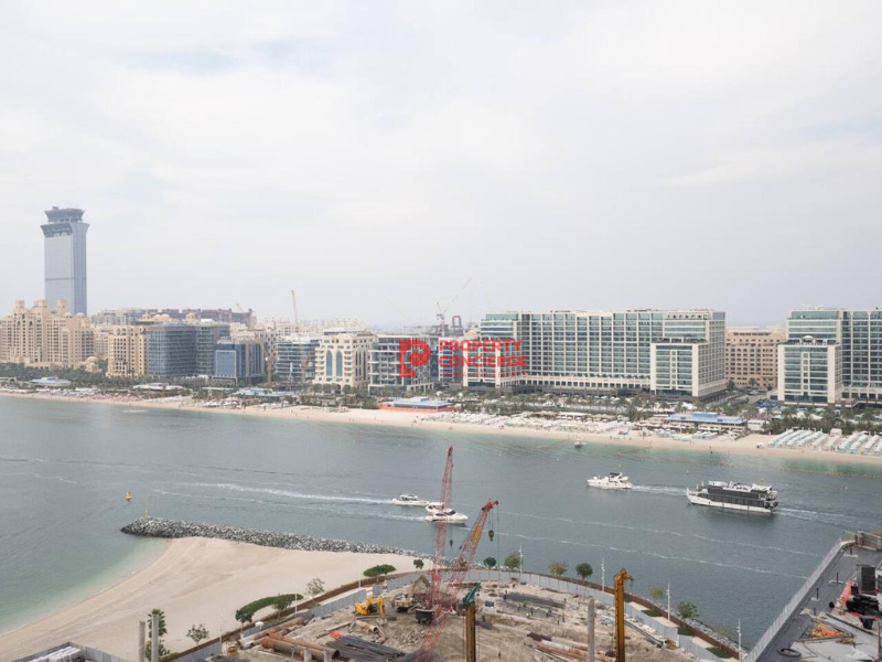 Upper Floor | Direct Beach Access| Furnished 1BR
