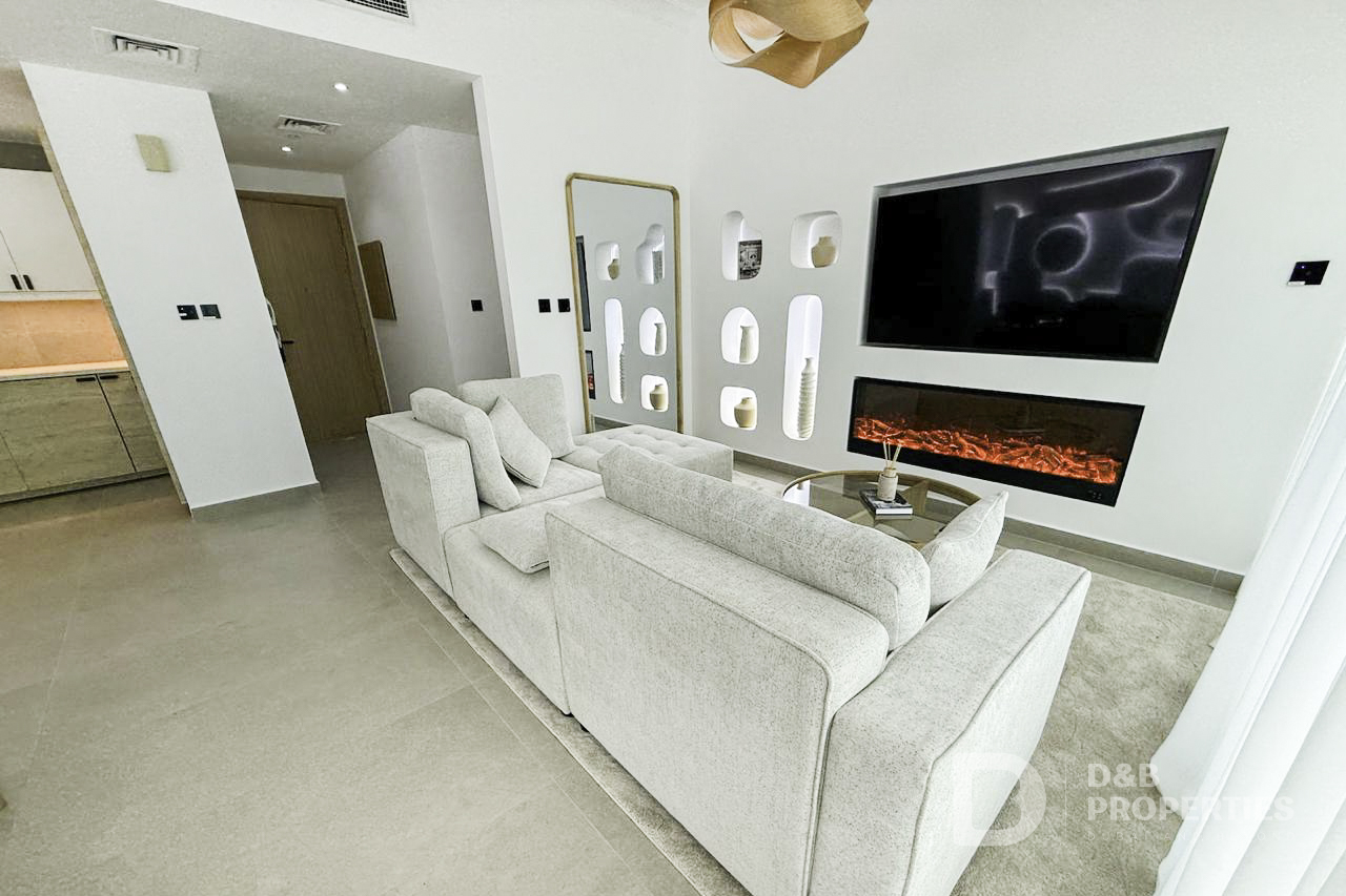 Canal View | Fully Upgraded | Fully Furnished