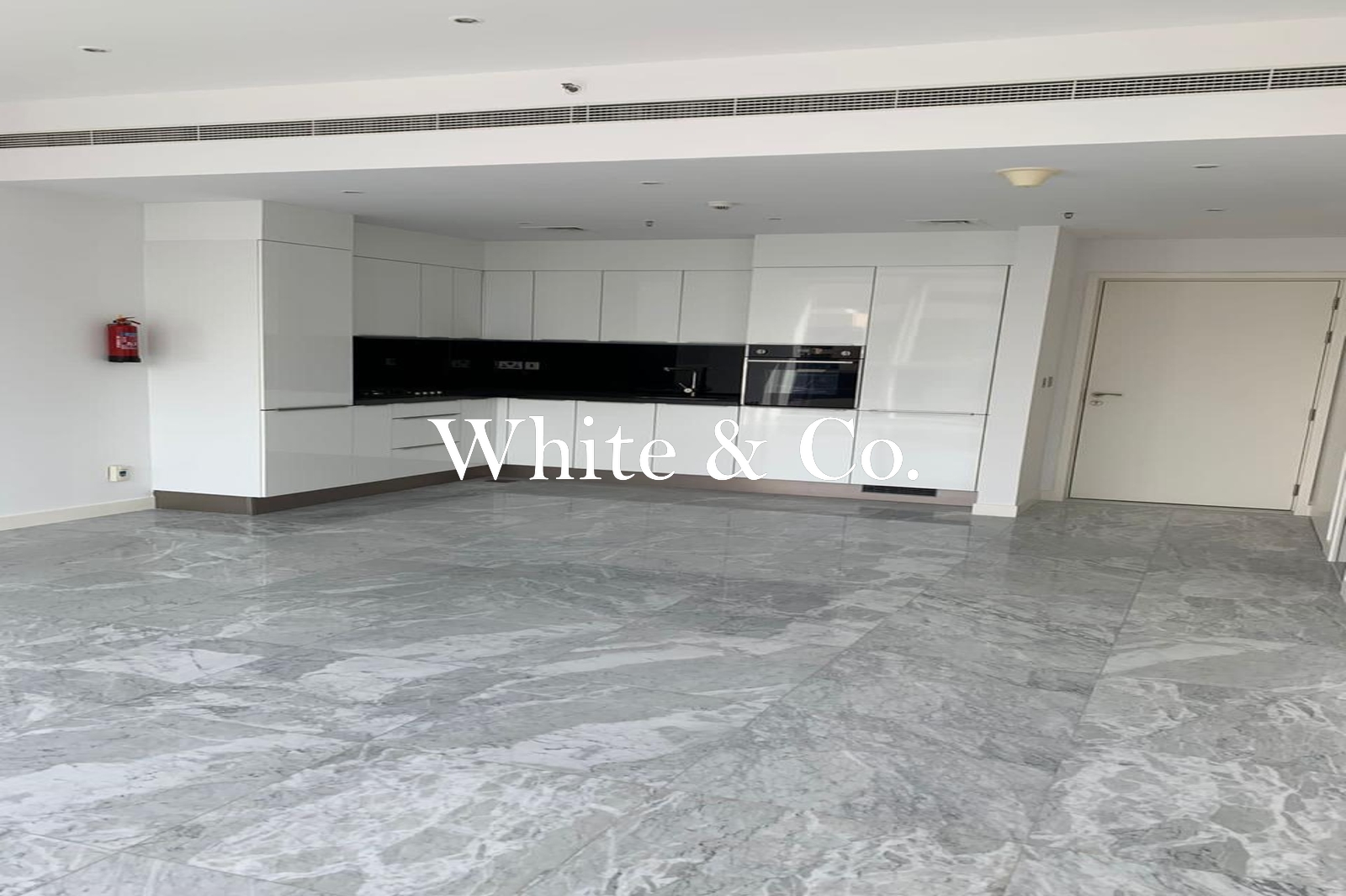 Vacant | Bellow Market Price | Prime Location
