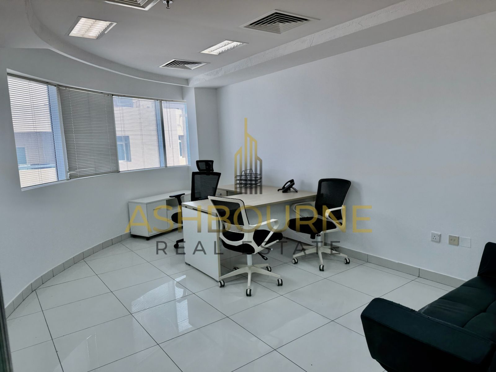 SPACIOUS | SEMI FURNISHED | NATURAL LIGHT