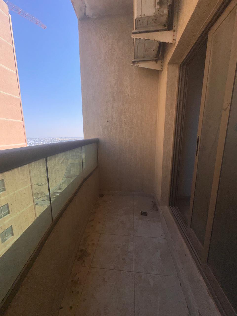 One-bedroom apartment for annual rent in Ajman – Emirates City, on Sheikh Mohammed Bin Zayed Road. A great opportunity to live in a spacious apartmen