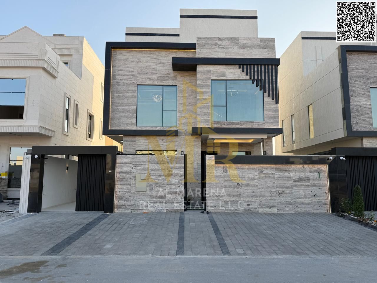 A villa with a price including registration, ownership fees and air conditioners on the main street, ready to live in in the most prestigious areas of