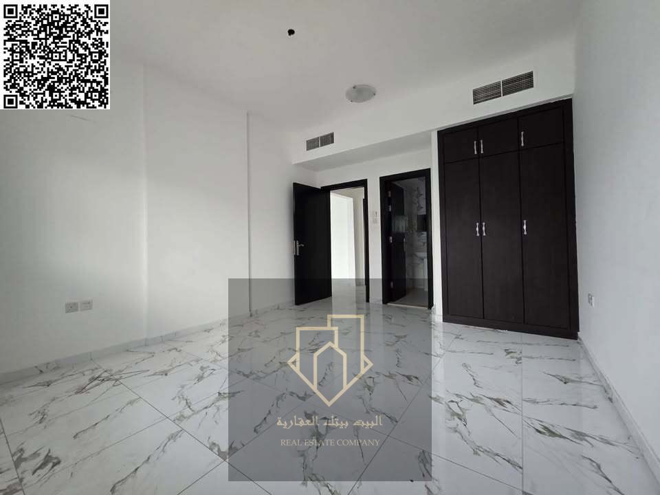 • 1BR apartment in Al Rashidiya near Ladies Park • Master bedroom, hall, 2 bathrooms • Built-in wardrobes, balcony, smart access • AED 31,000 yearly i