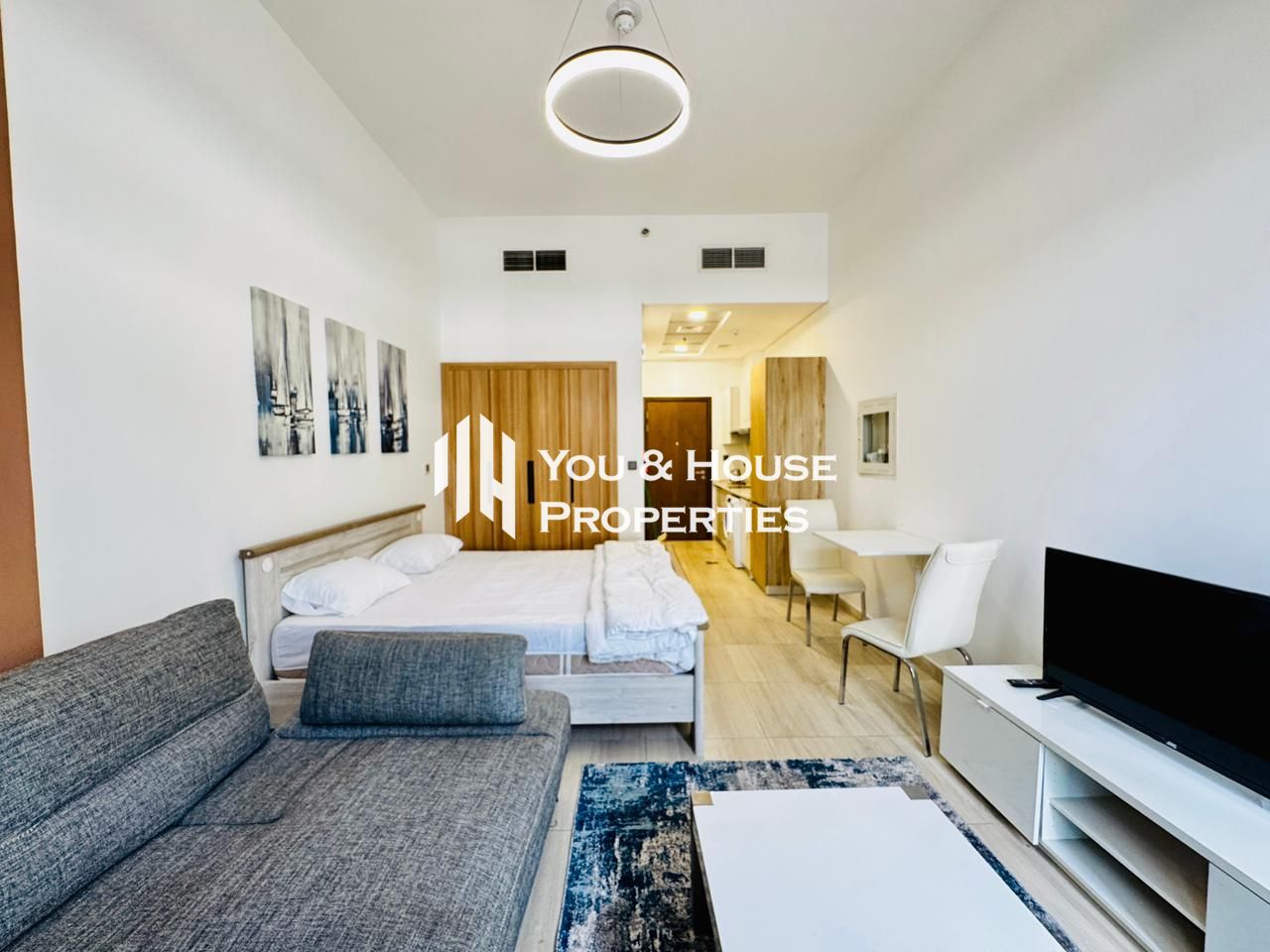 Bright & Cozy Studio I Fully Furnished I Convenient Location
