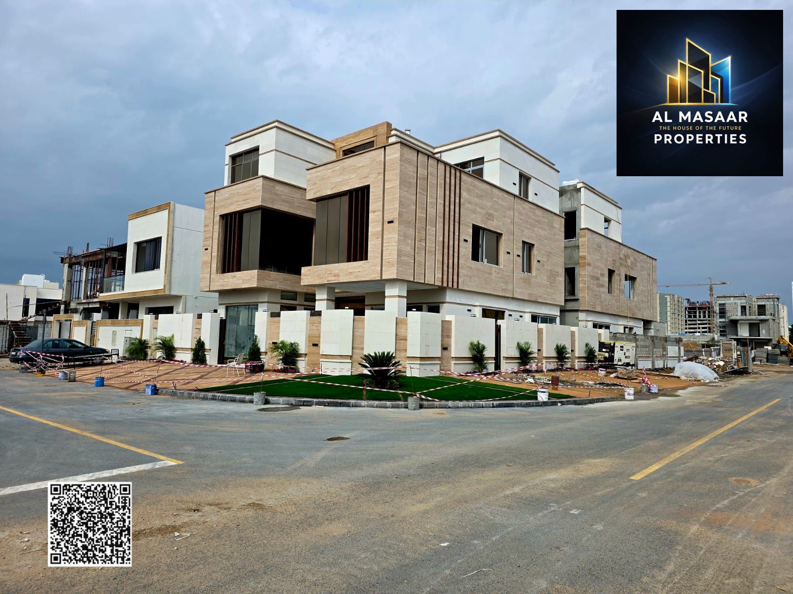 Direct from the owner! Price negotiable with the best offer! A distinctive 7-bedroom corner villa with a swimming pool, elevator, and garden view - Al