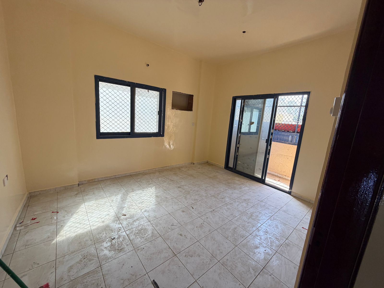 Apartment for annual rent on Ajman Corniche at a special price