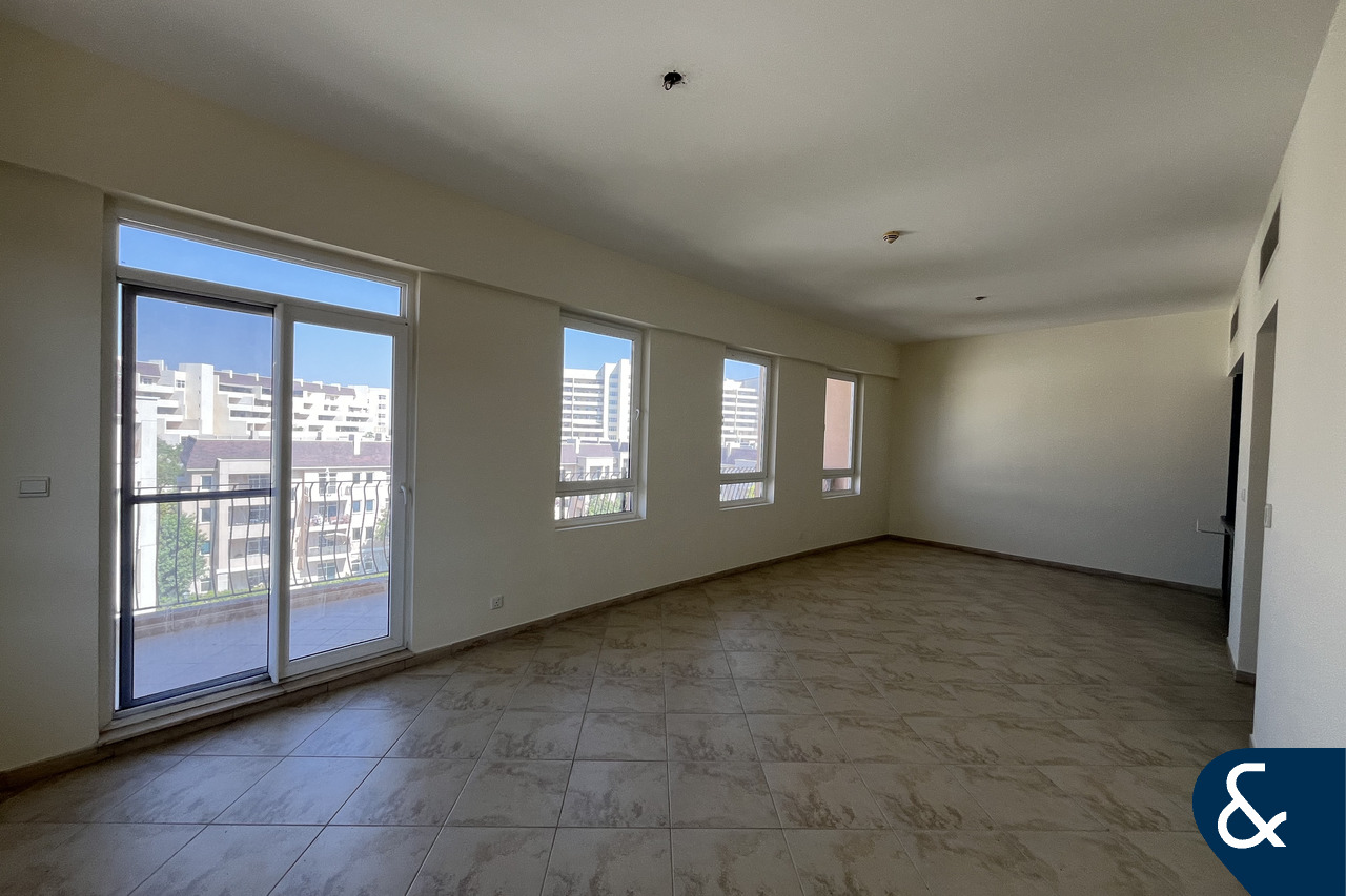 Best Price | 2 Bed | Motor City Living
