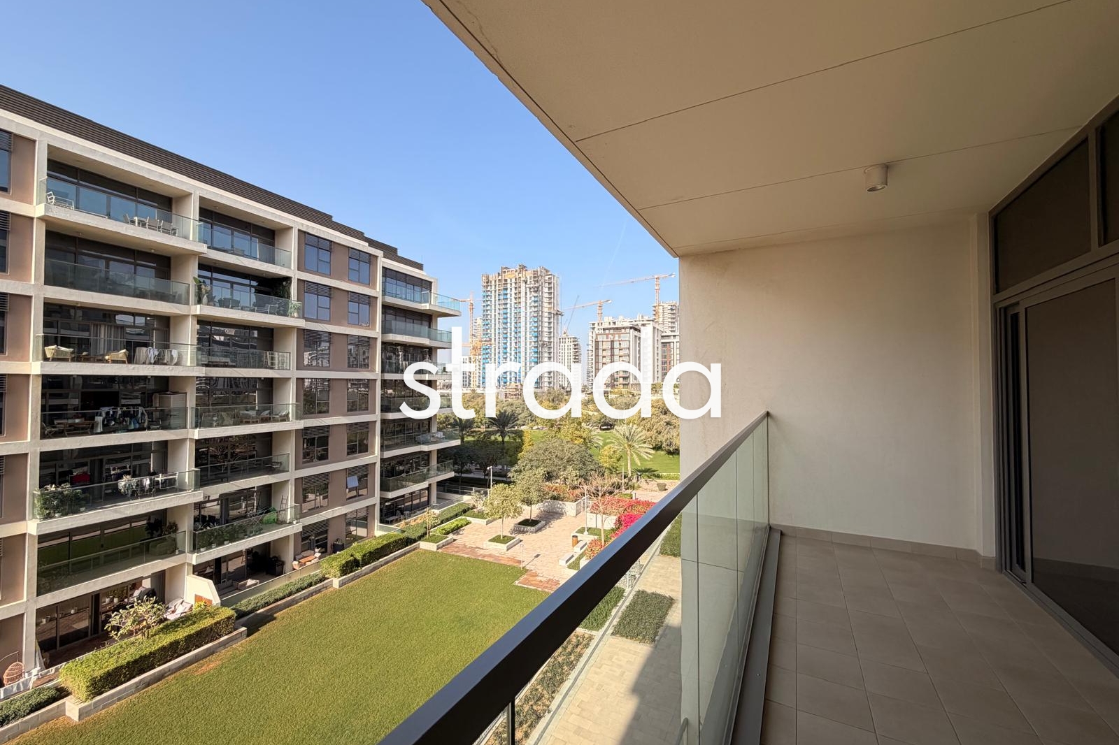 Vacant | Kitchen Appliances | Spacious
