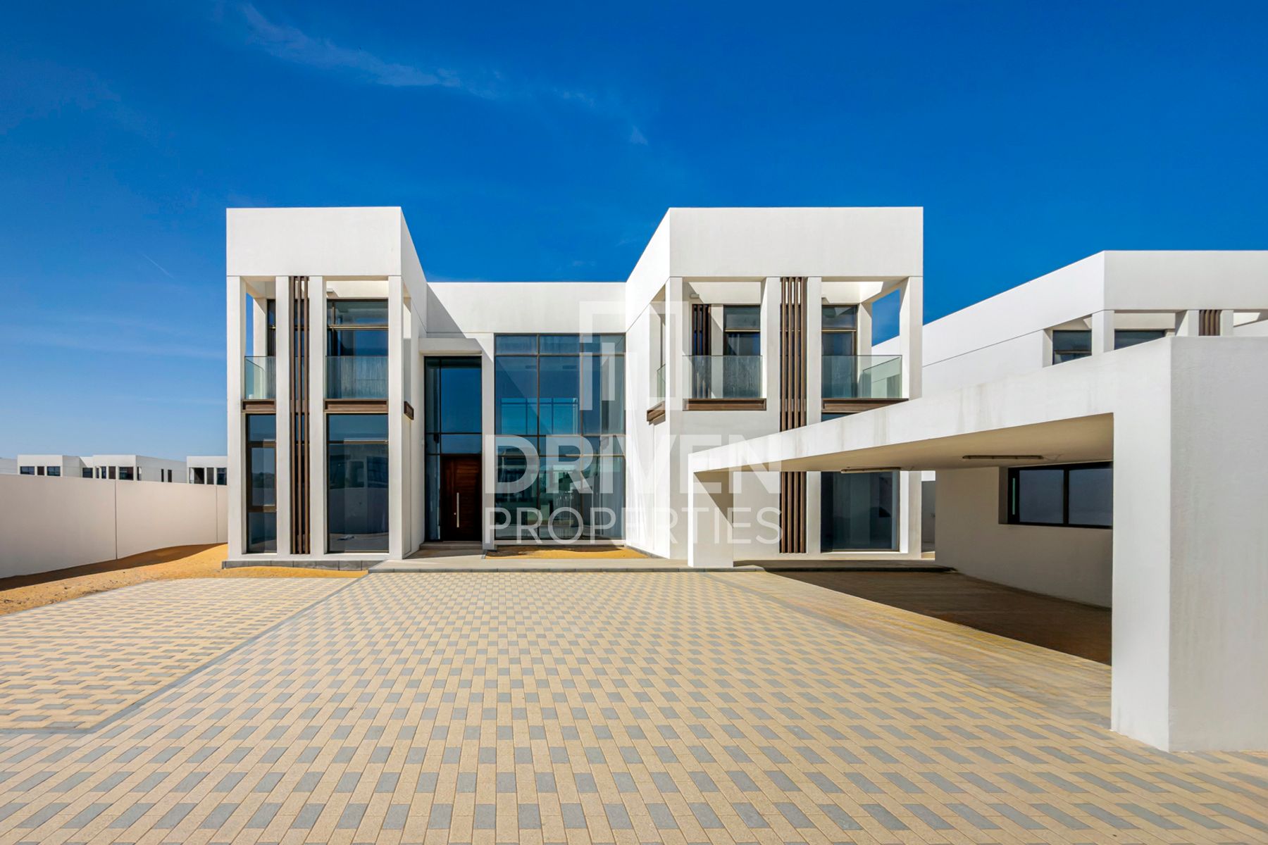 V5 Select 5BR Villa Massive Plot | Ready to Move