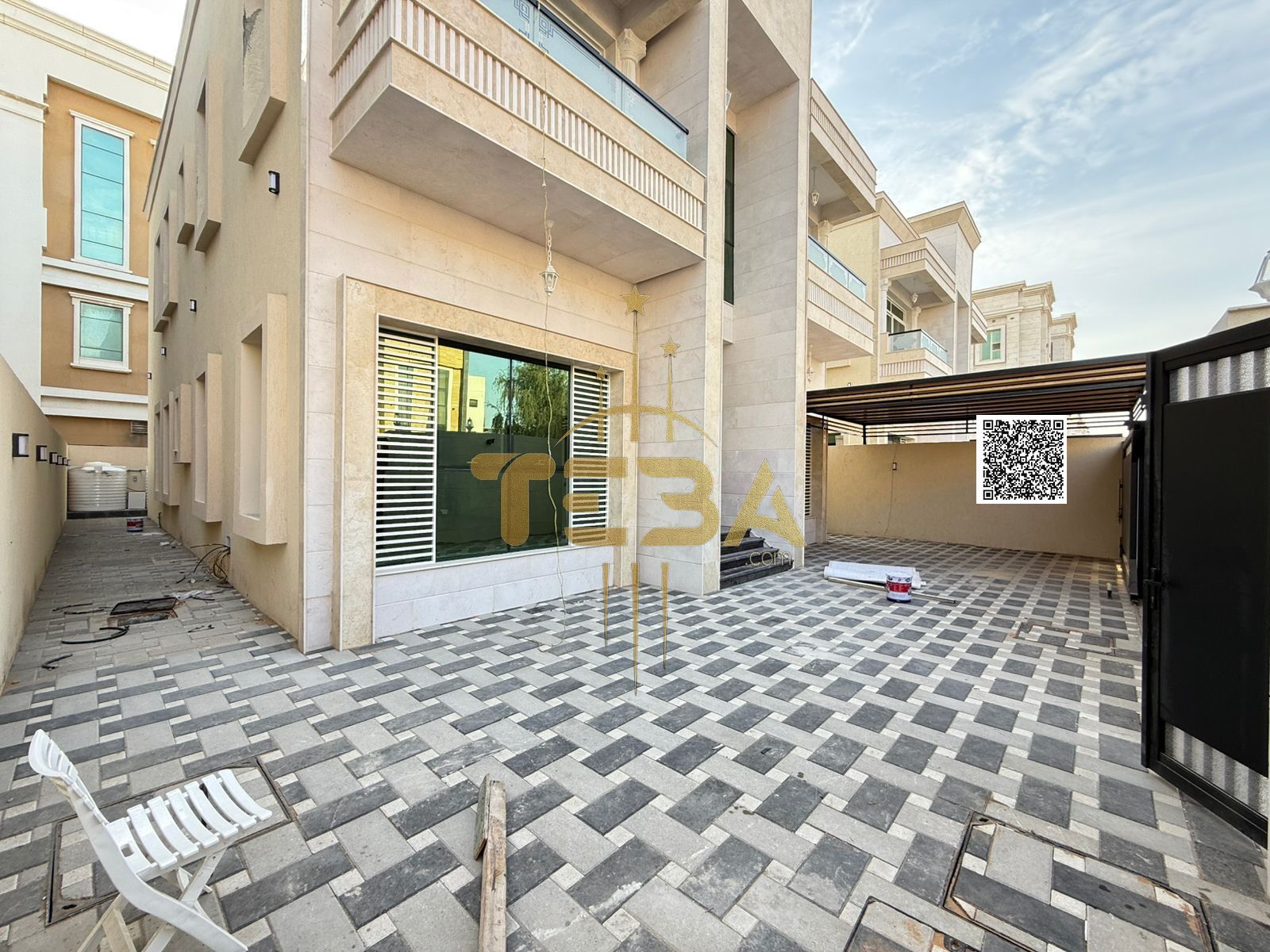 Luxury Villa for Sale in Al Tallah Area – 5 Master Bedrooms + Roof | 4,025 sq ft