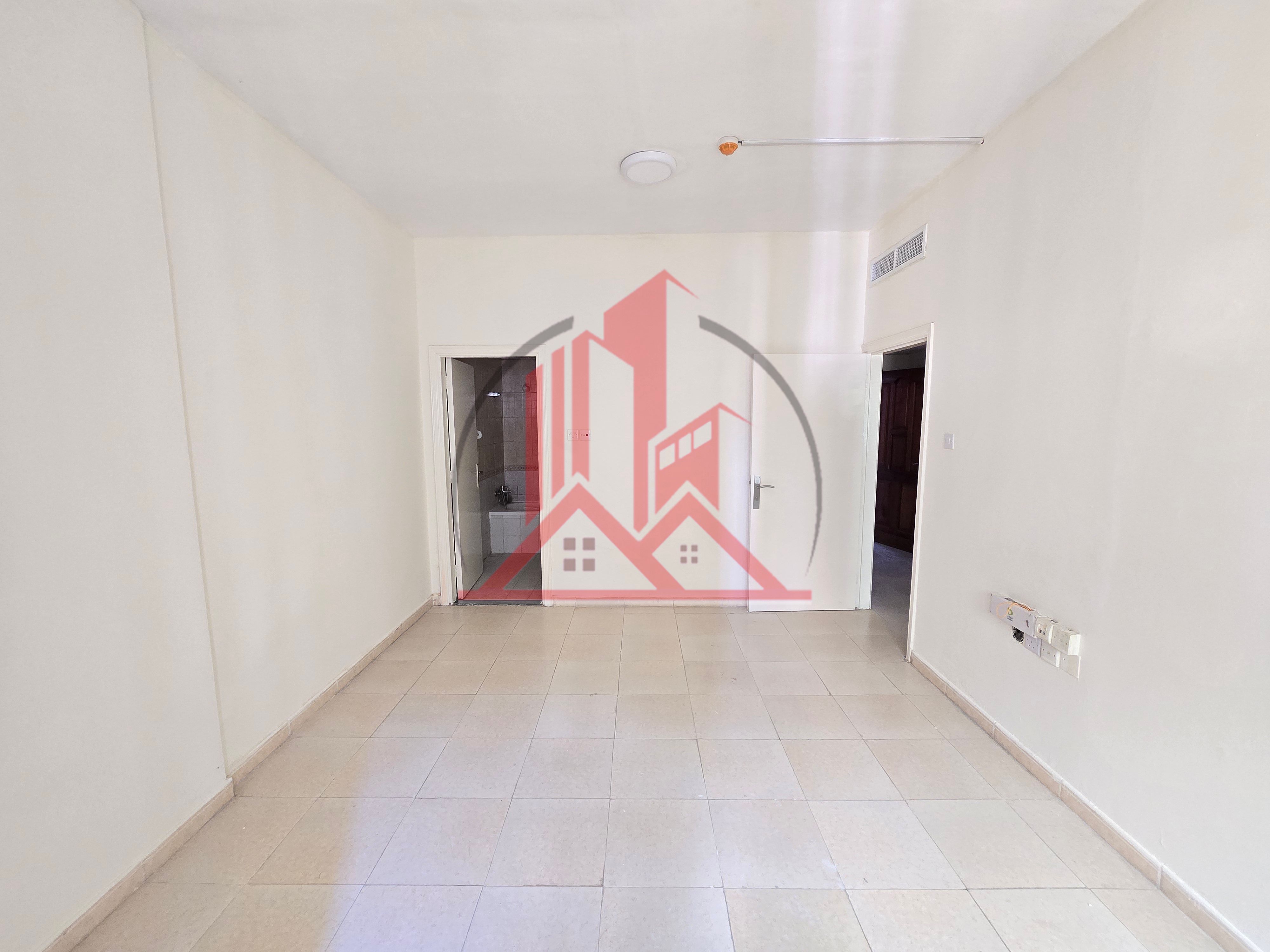 2bhk apartment with master bedroom | 5 minutes walking distance from Sahara Centet