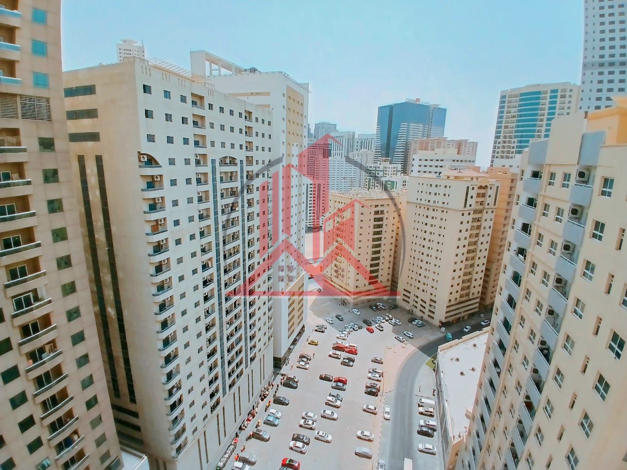 2bhk with master bedroom 3washrooms/family building opposite Sahara Center