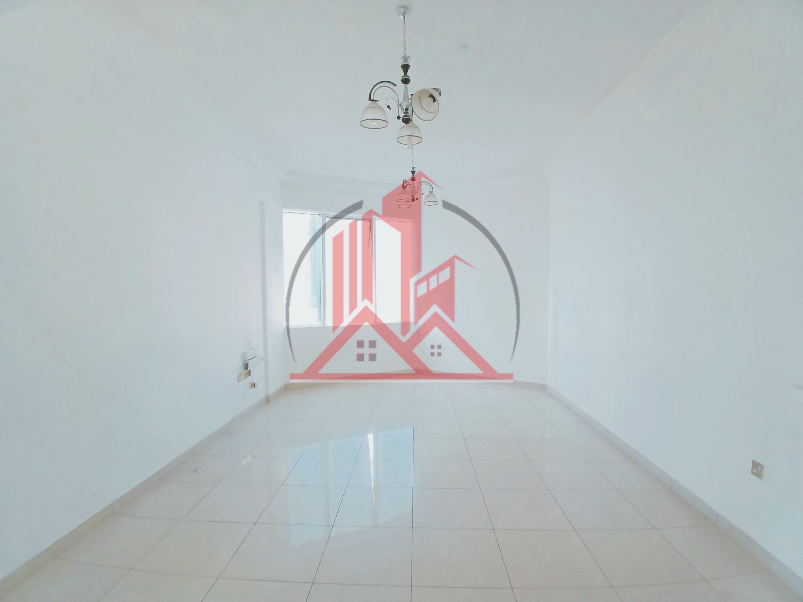 Spacious / 2BHK / Gym Pool / Opossite Arab Mall / For Family