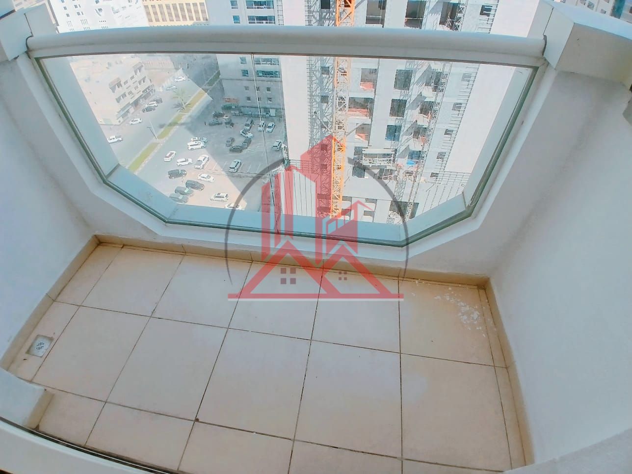 Spacious 1BHK with Baloney For Family or Friendly