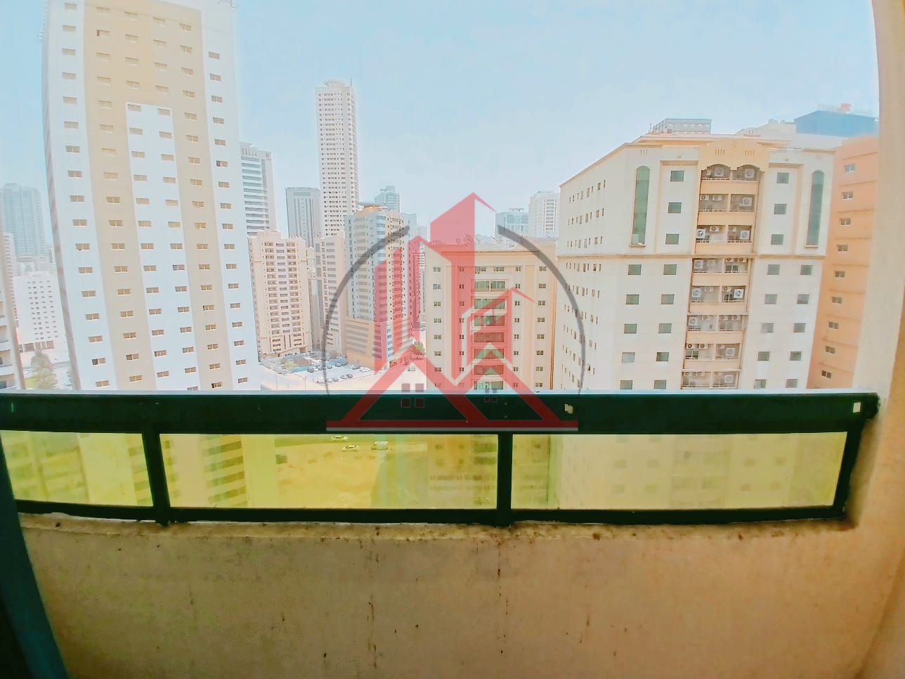 Spacious 1BHK/ 1 month Free/ Open View/ For Family or Friendly