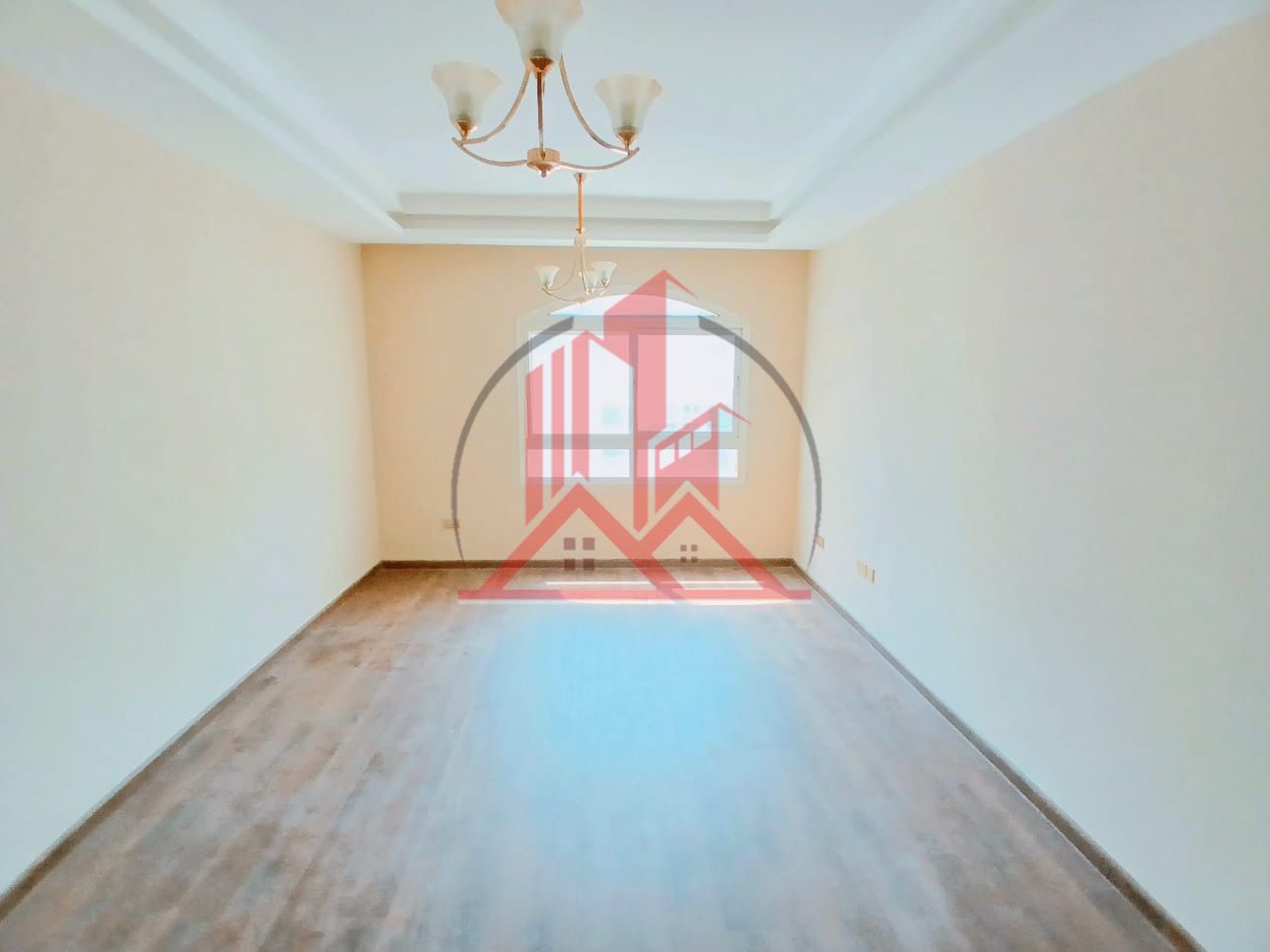 Spacious / 3BHK / Gym Pool / Free Parking / Behind ansar mall / For family