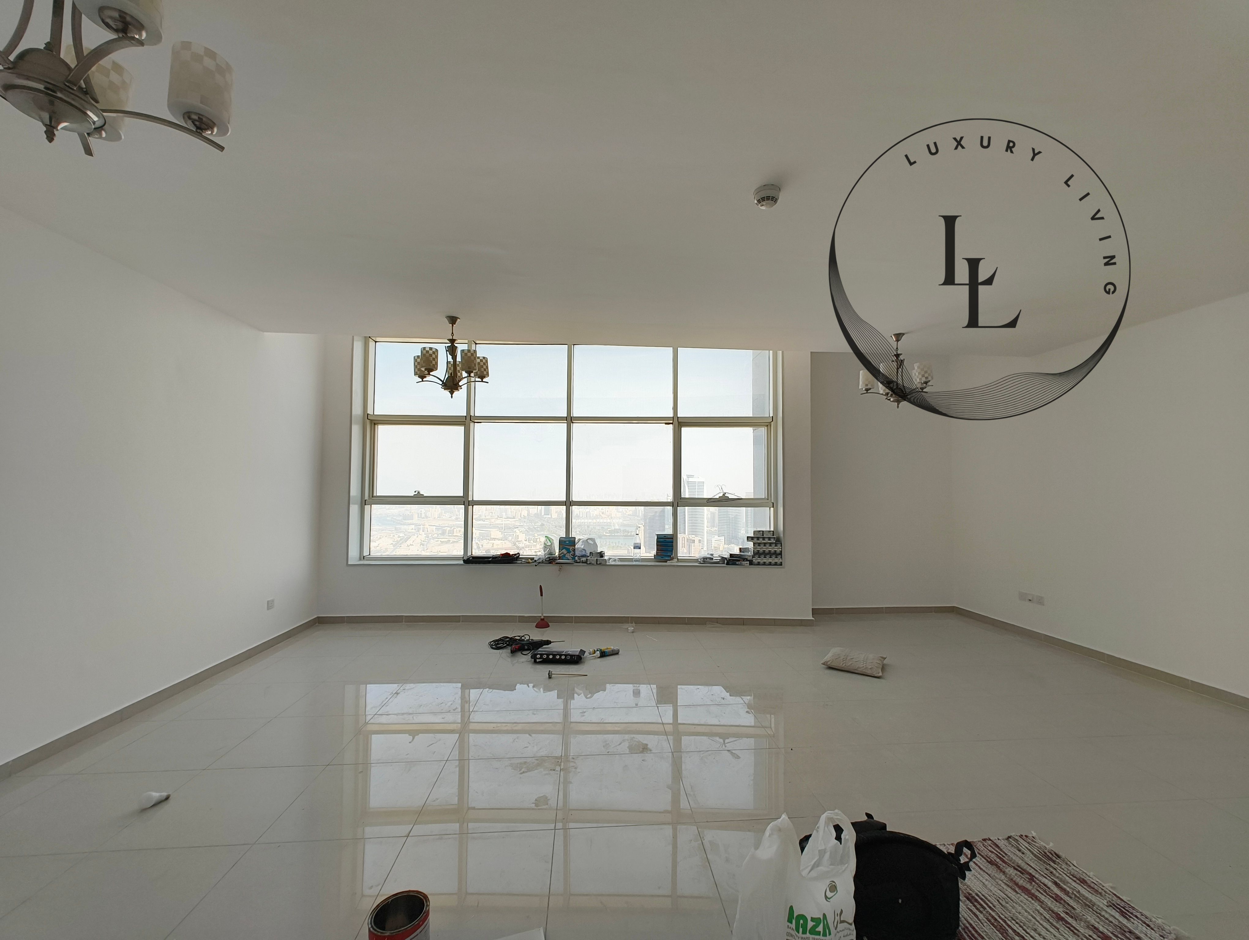Luxurious 4 bhk, 5 bath, maid room balcony sea view