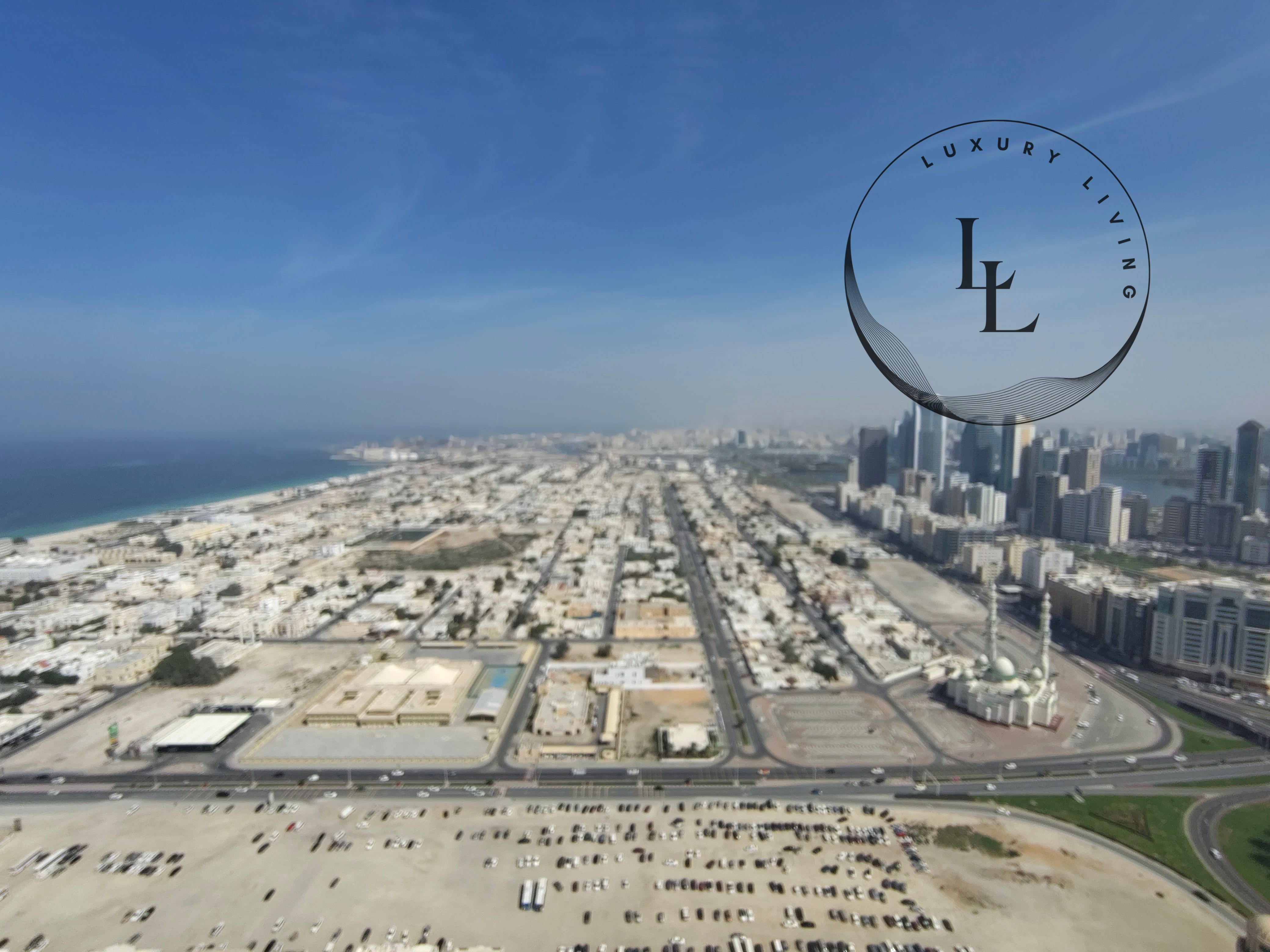 Lavish sea view 4bhk apartment is available in 120k with parking free