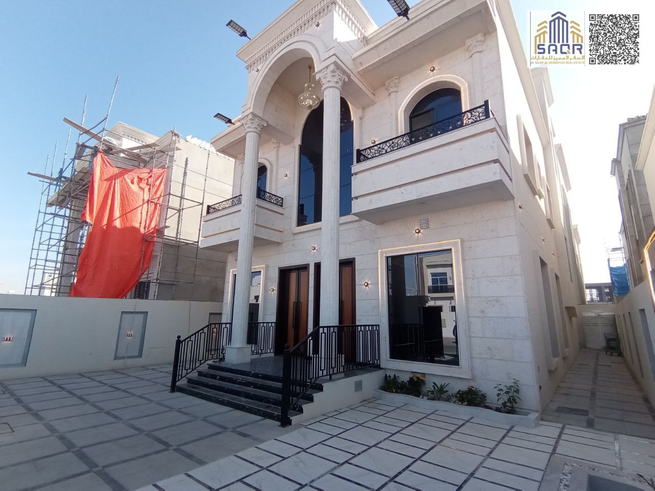Miniature palace for sale, two floors and a roof, VIP finishing, freehold ownership for life, all fees included.