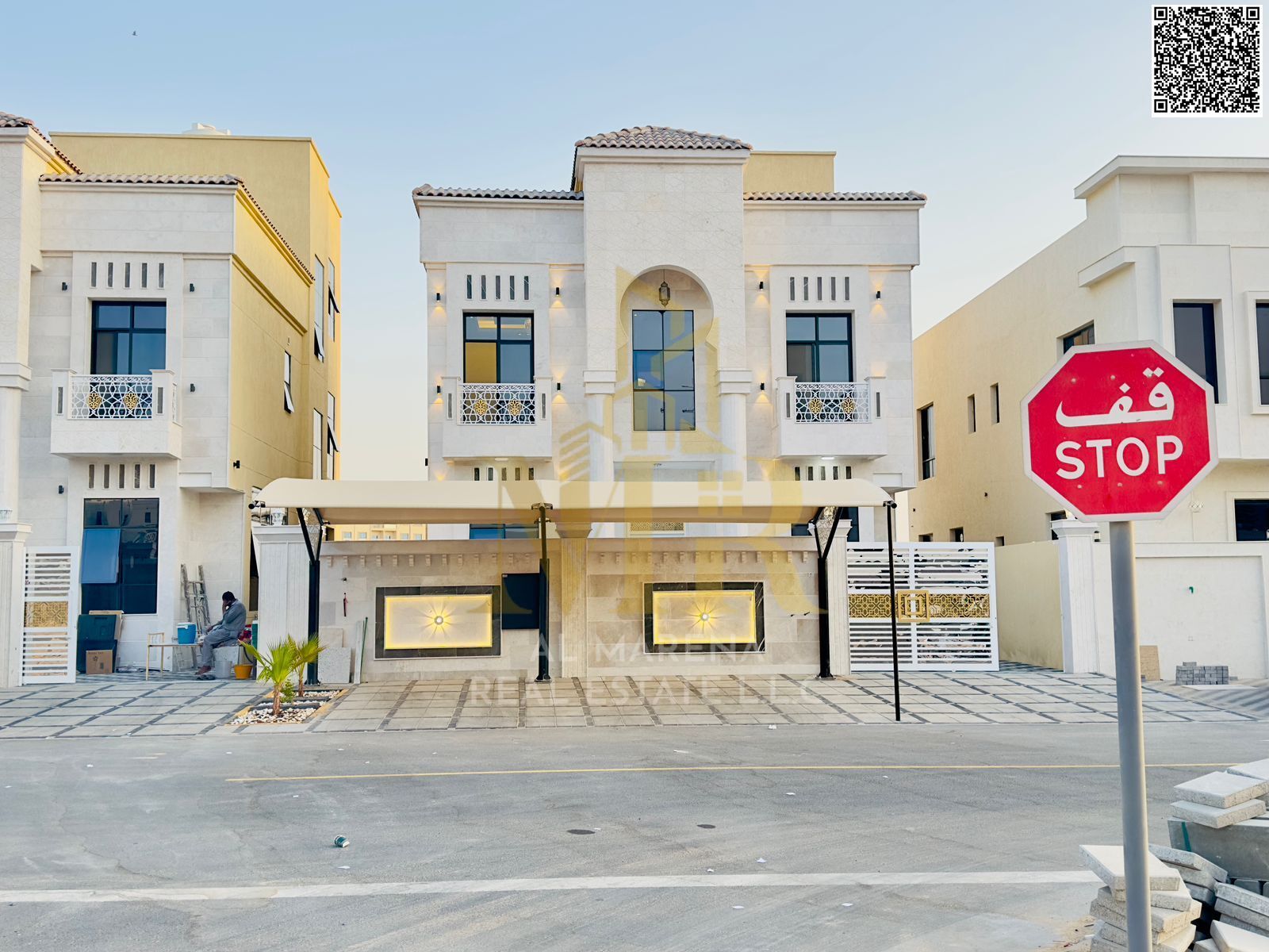 Luxury villa in Al-Amira, two floors and a rooftop with a modern design and spacious areas, an exceptional opportunity for upscale living