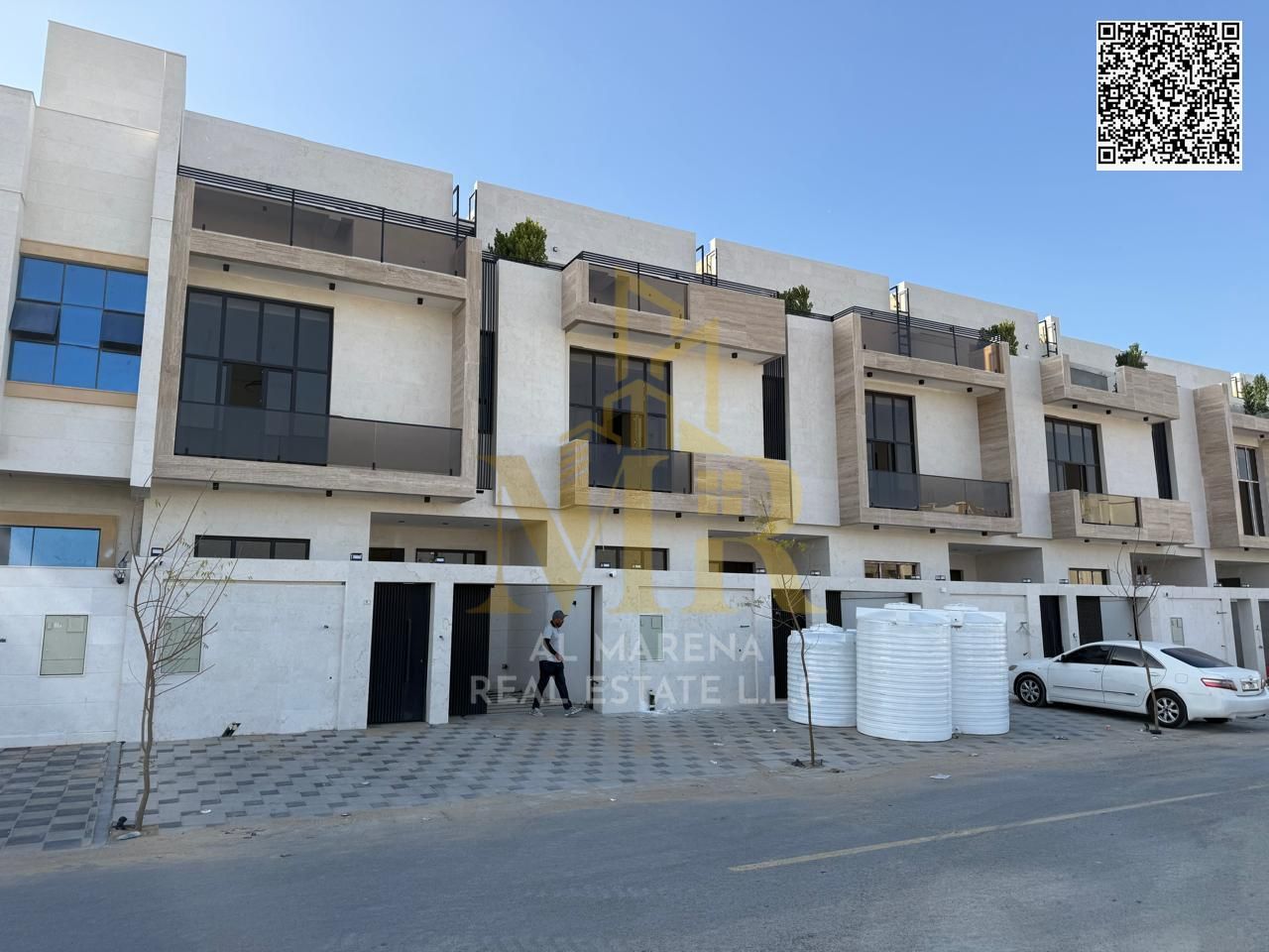 Villa with all registration fees included, on the main street, ready to move in, in the most prestigious area of Ajman. Freehold ownership for all n
