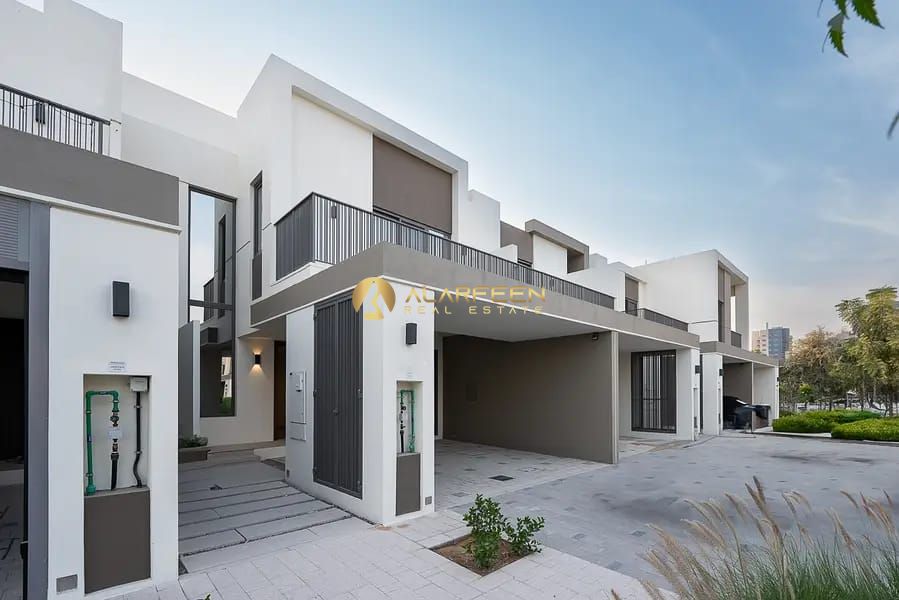 3 bhk +Maid | with best ammenities | Spacious