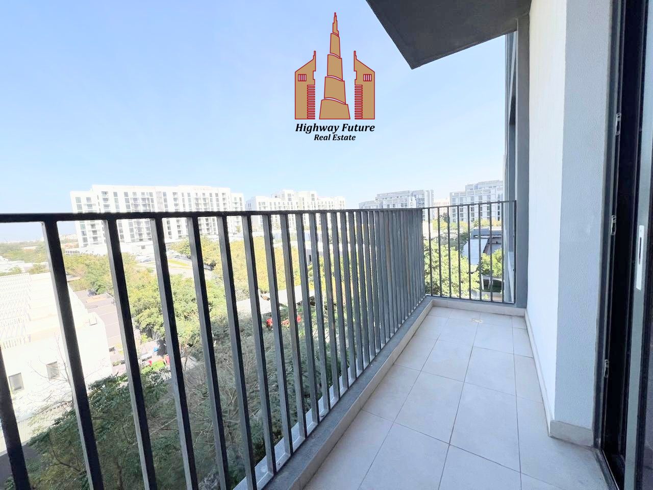 Luxurious Modern 1BR|| Sami Close kitchen|| Open Balcony View