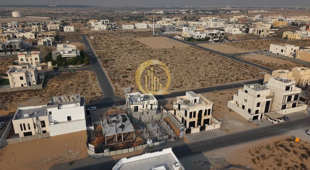 For sale: land in Al-Houshi, commercial, prime location, second plot from the main commercial area. Freehold ownership for Arab brothers, authorized f