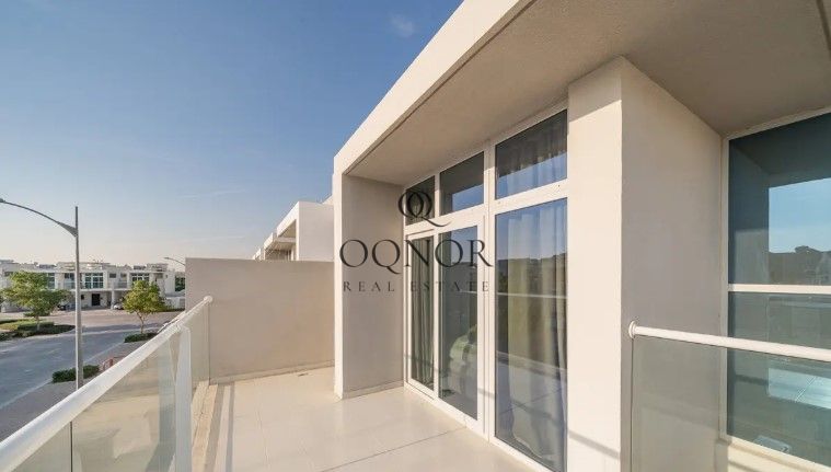 REMARKABLE CORNER UNIT | PRIVATE GARDEN | EXCELLENT VALUE