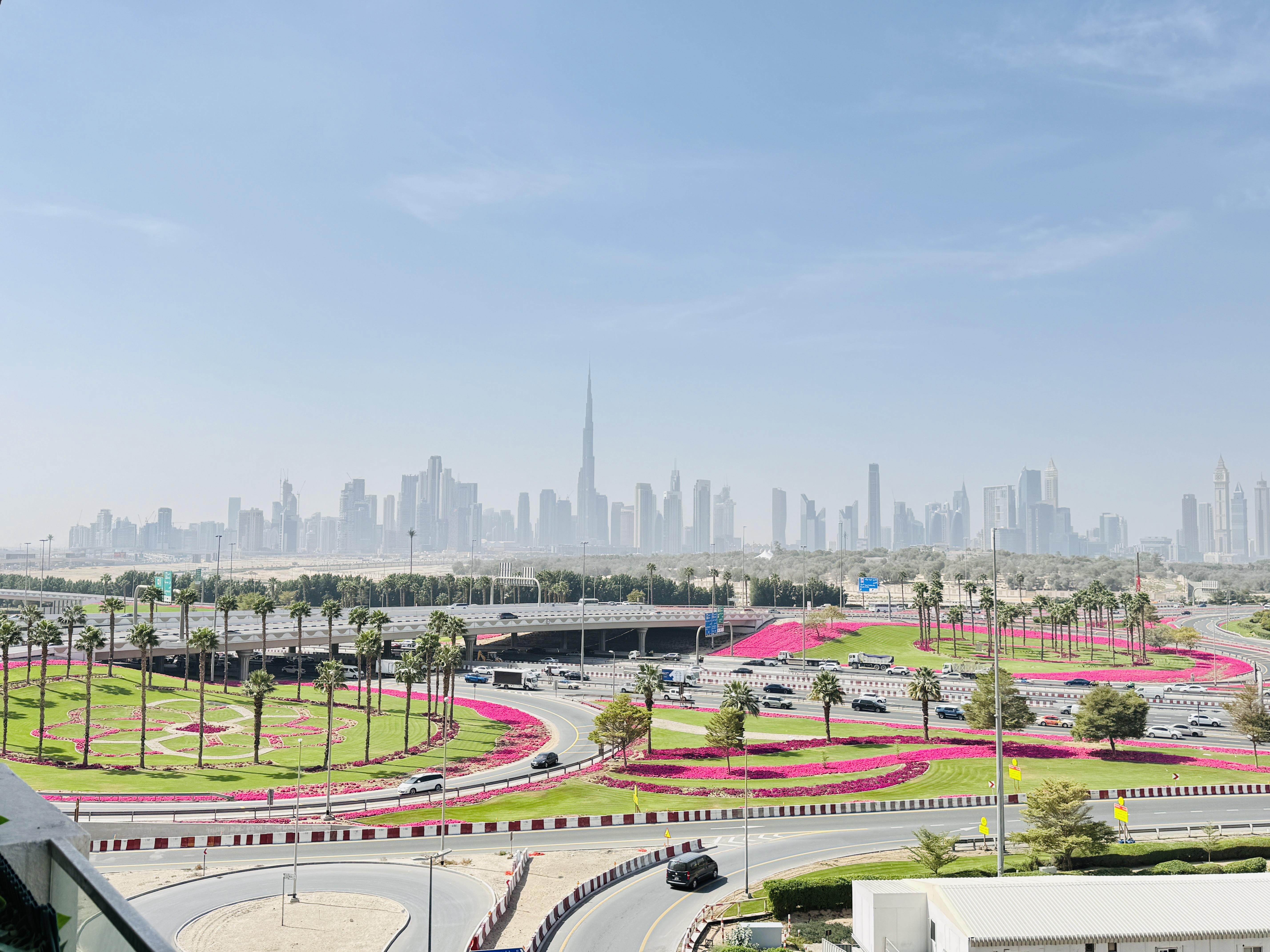 Burj Kahlifa View // Corner Unit Fully Furnished Spacious 1-bhk Just 85k Rent 4 Cheques Separate Laundry Room
