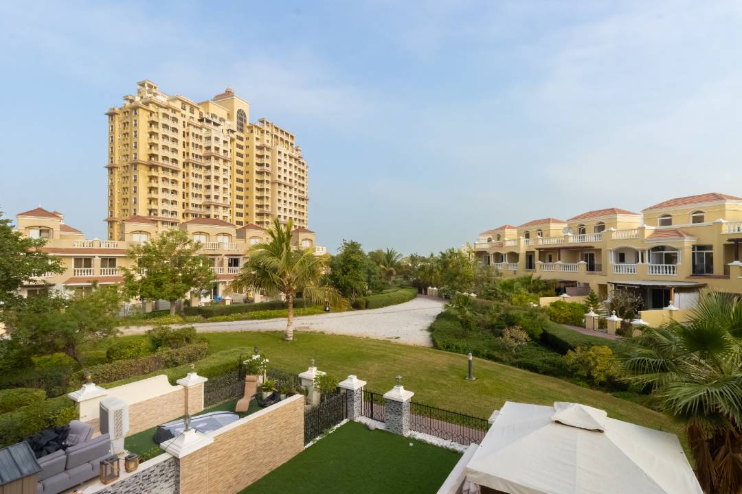2 Bedroom for Rent - Al Hamra Village - Upgraded