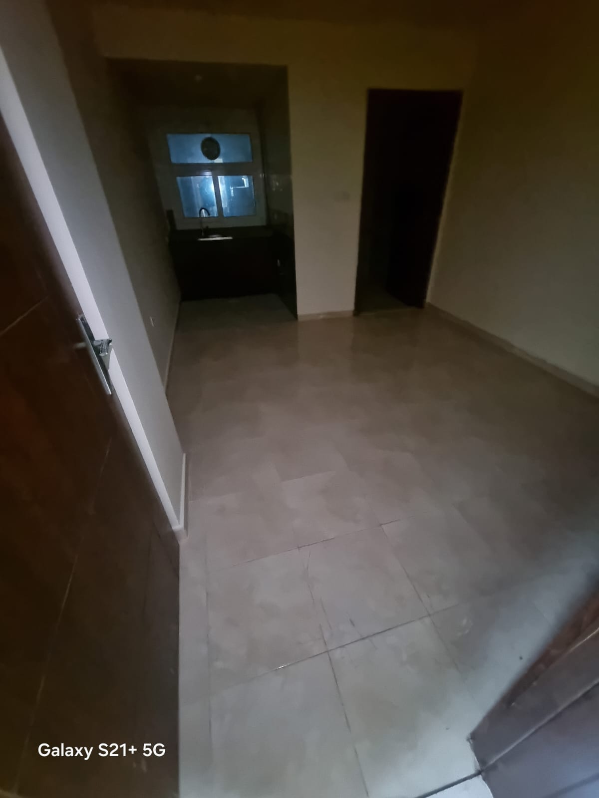 Semi-separated studio in Maysaloon, spacious and comfortable, split AC, prime location close to services and transport.