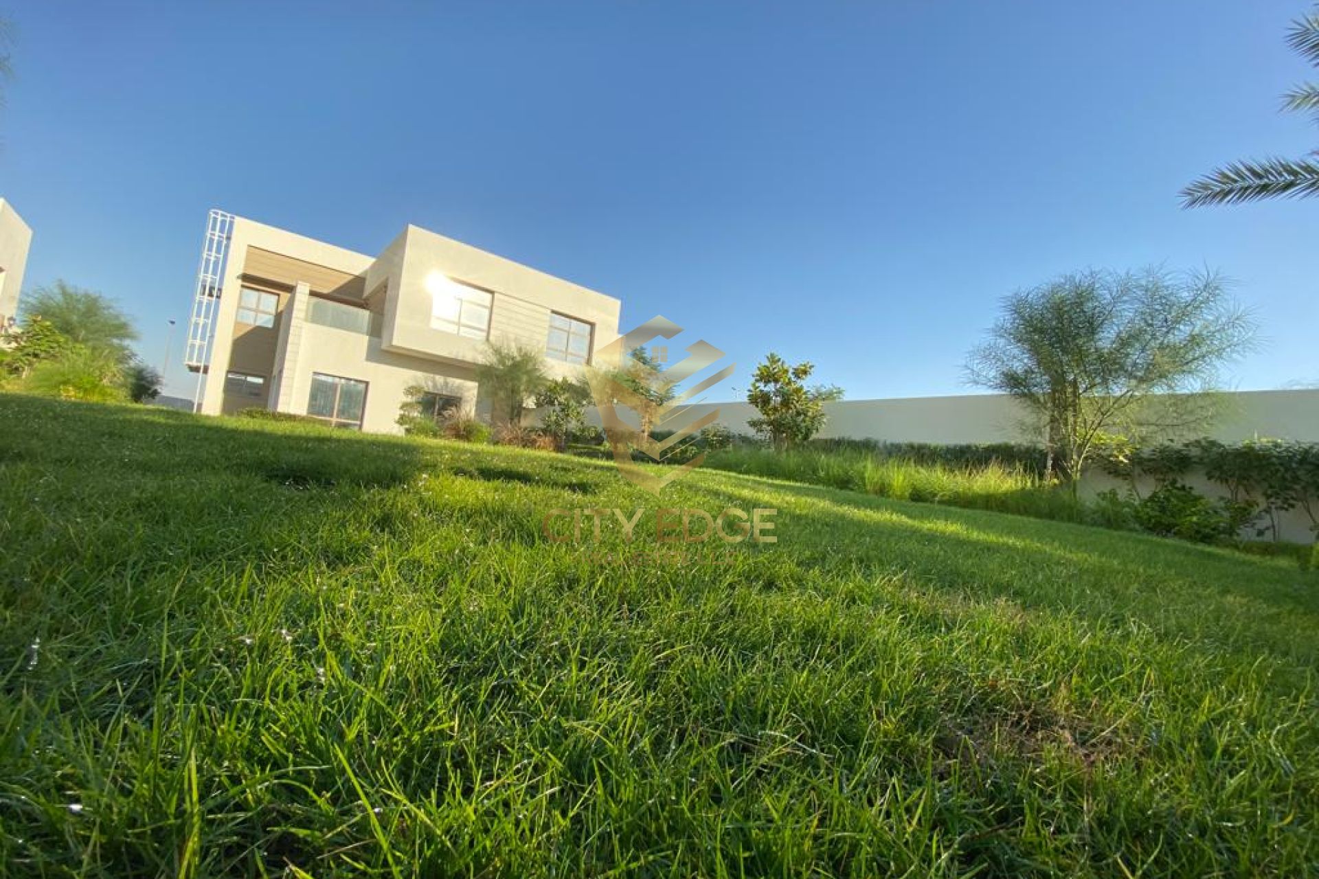 TWIN VILLA 5BED |BIGGEST AREA |PHASE 1 |READY