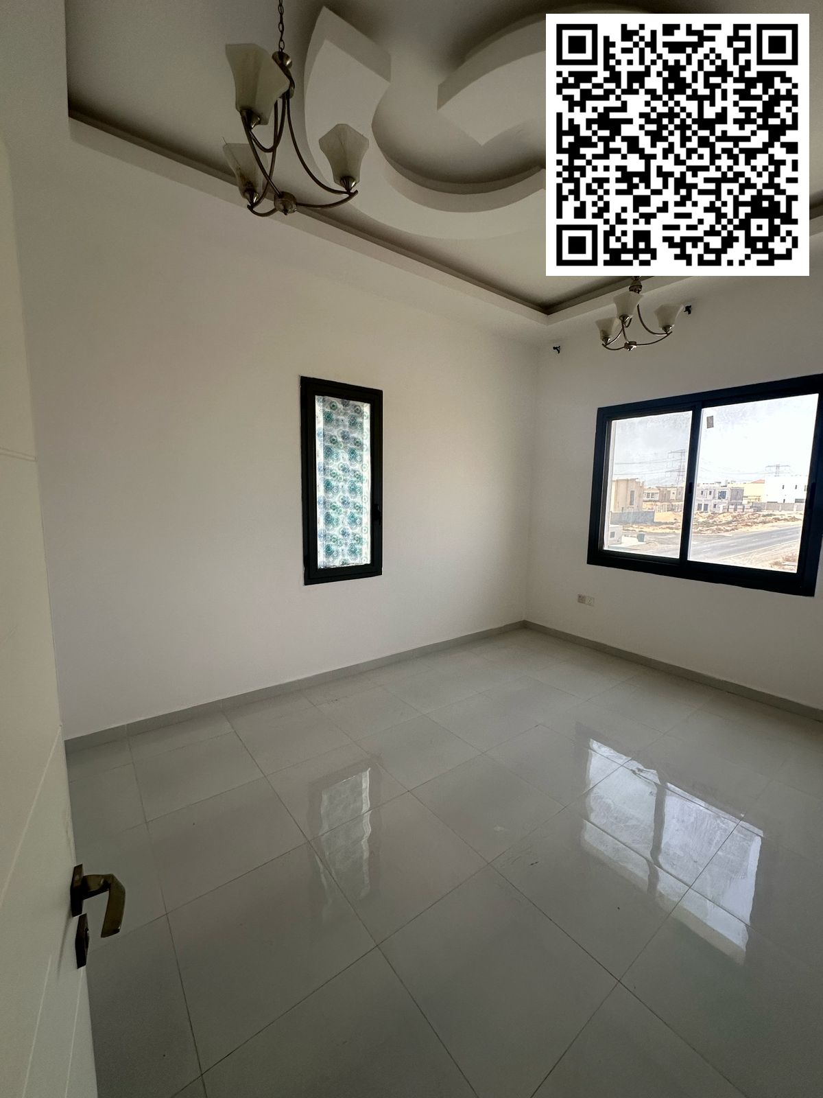 Luxury Villa for Sale in Al Yasmin District – Al Ittihad Scheme | 5 Master Bedrooms + Roof | Electricity, Water, and Air Conditioning Included