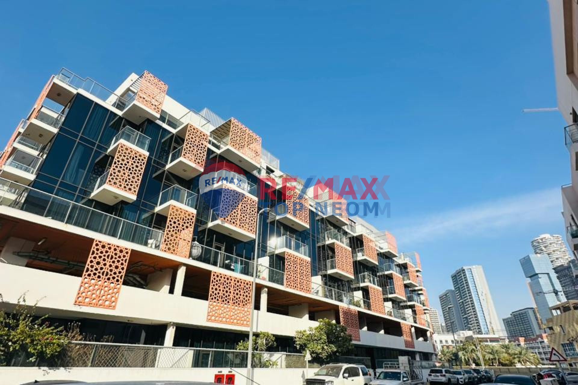 1 Bedroom | VACANT | Semi-furnished | JVC