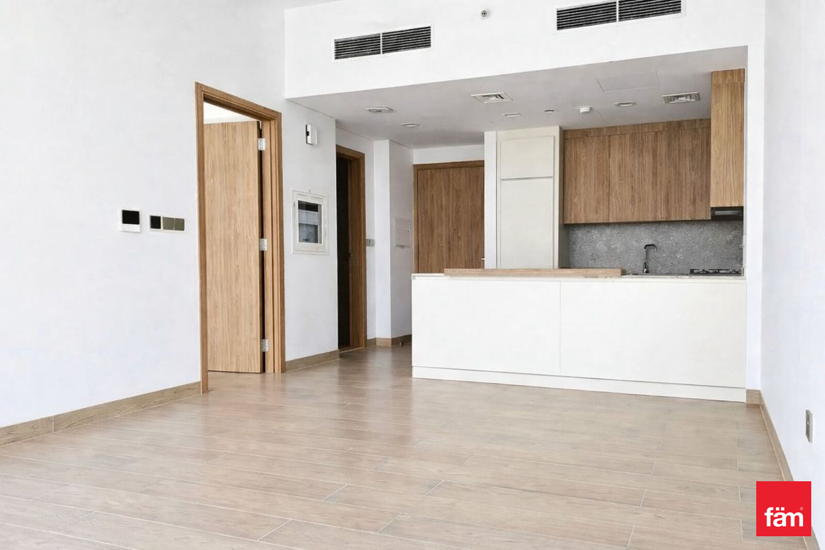 High Floor | Park View | Tenanted