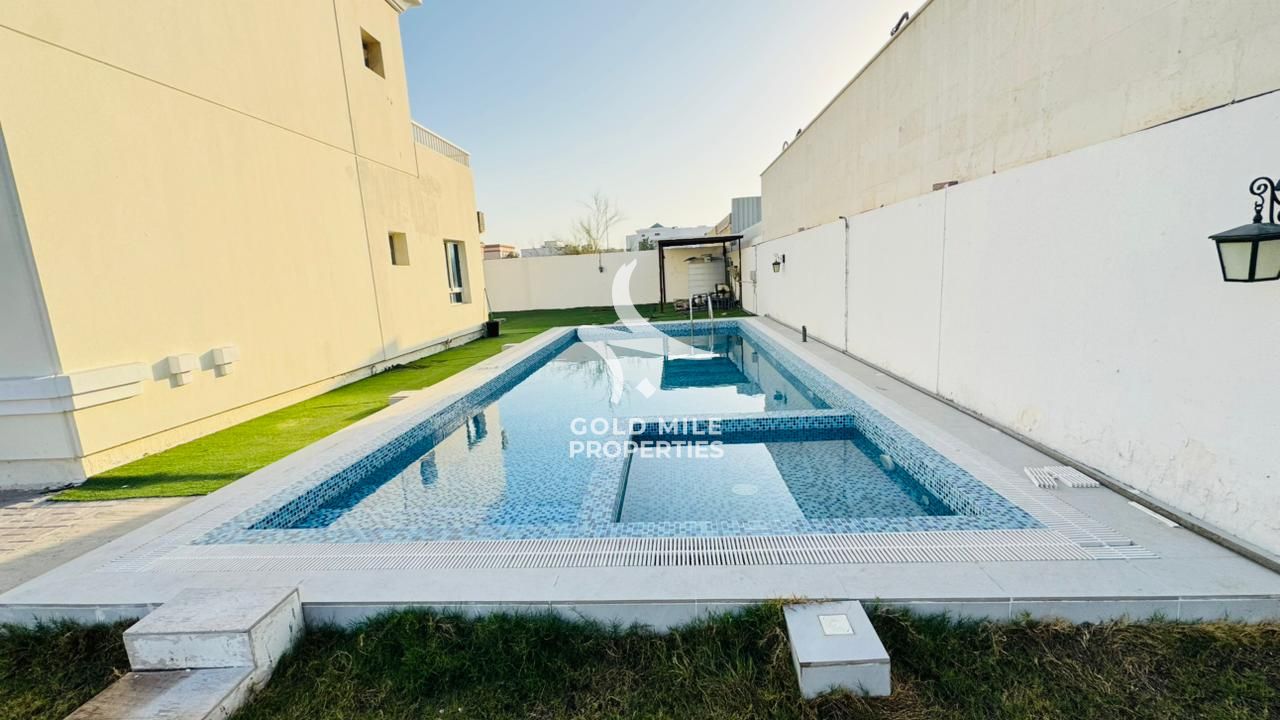 5BR VILLA | POOL | GARDEN | AL BARSHA 2